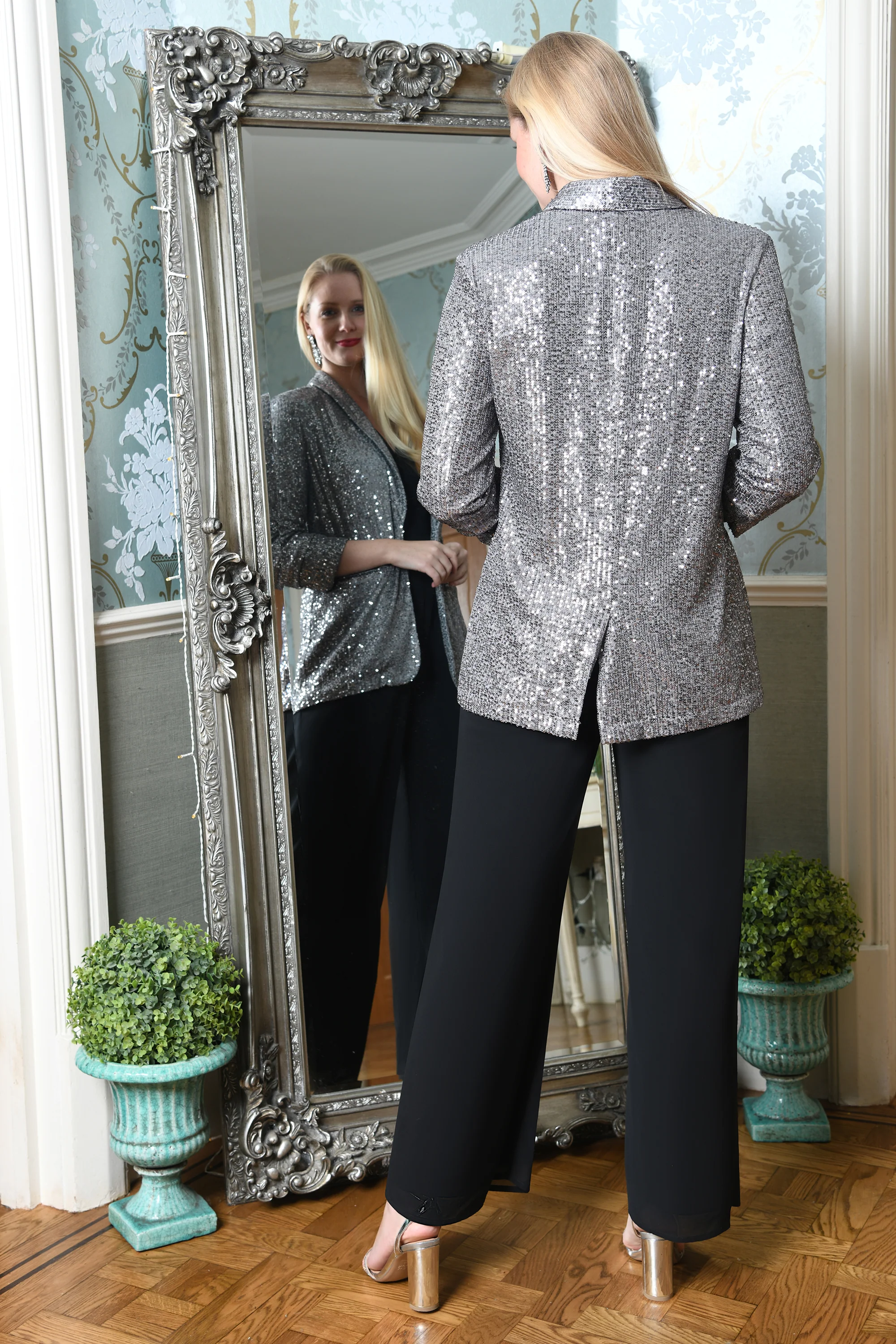 Silver Sequin Blazer With Pockets - Image 3