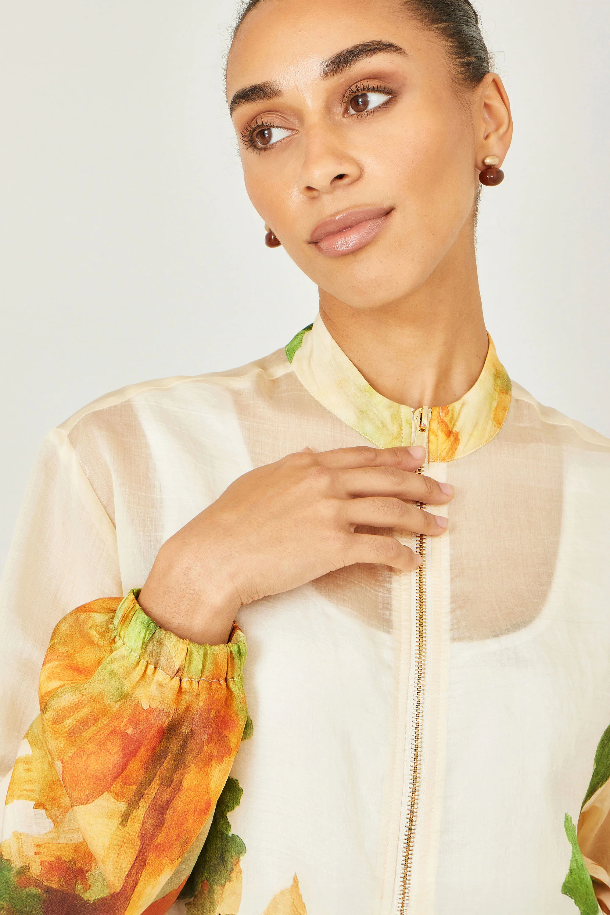 Yumi Beige Printed Lightweight Modal Bomber Jacket - Image 2
