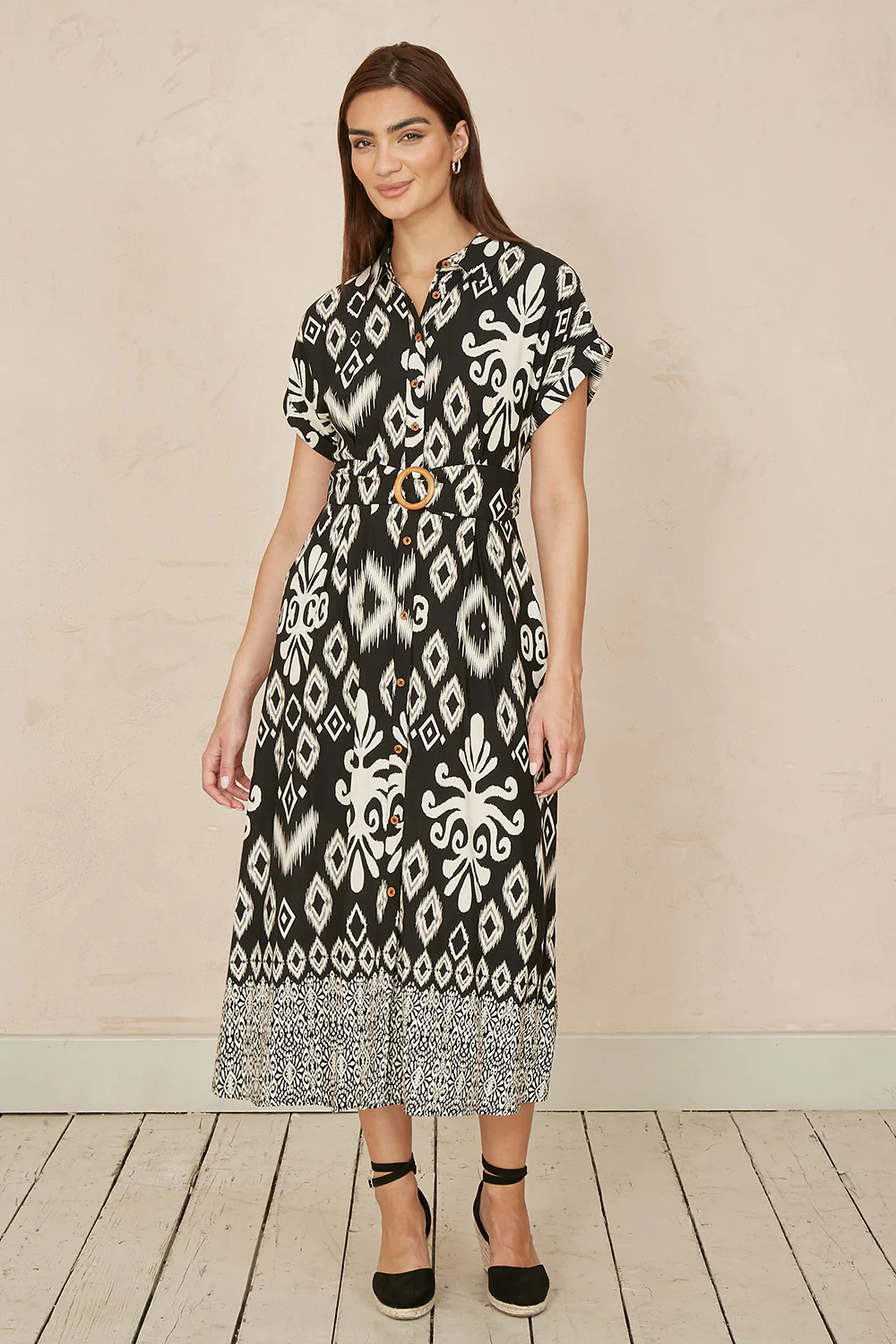 Yumi Black Abstract Geo Print Relaxed Midi Shirt Dress With Belt - Image 3