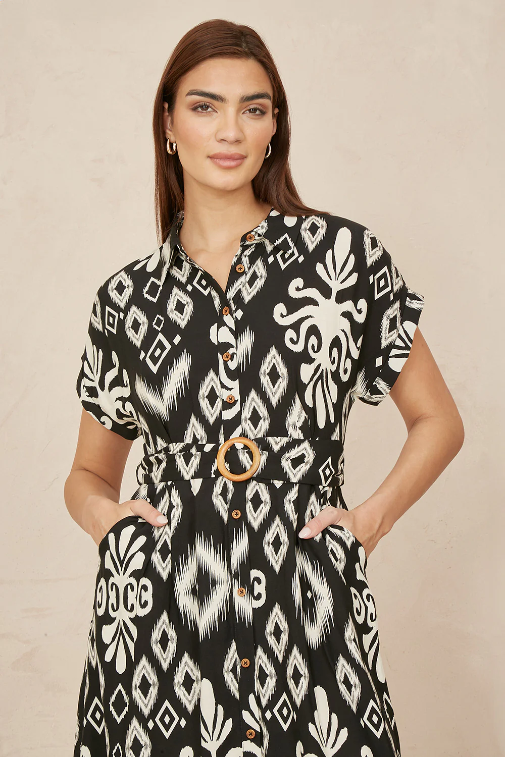 Yumi Black Abstract Geo Print Relaxed Midi Shirt Dress With Belt - Image 5