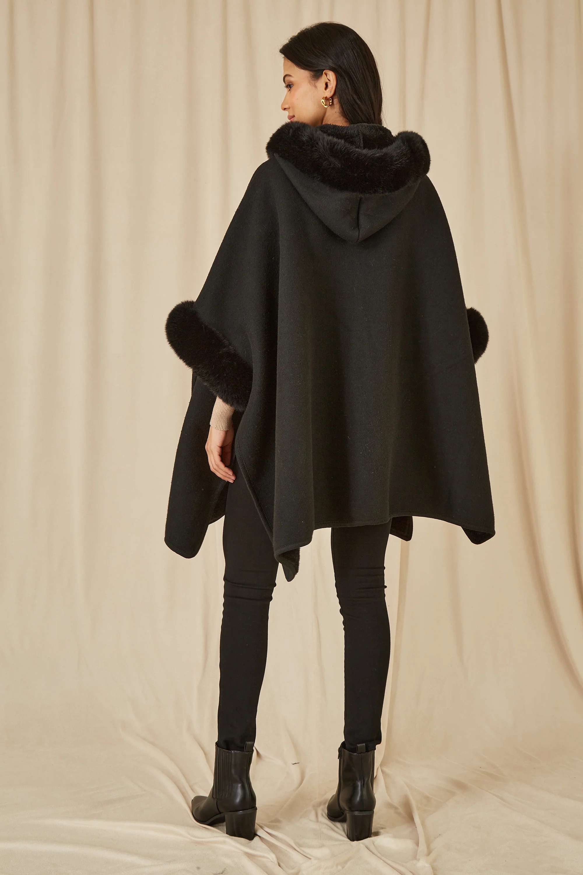 Yumi Black Cape With Luxe Fur Trim And Lining - Image 4