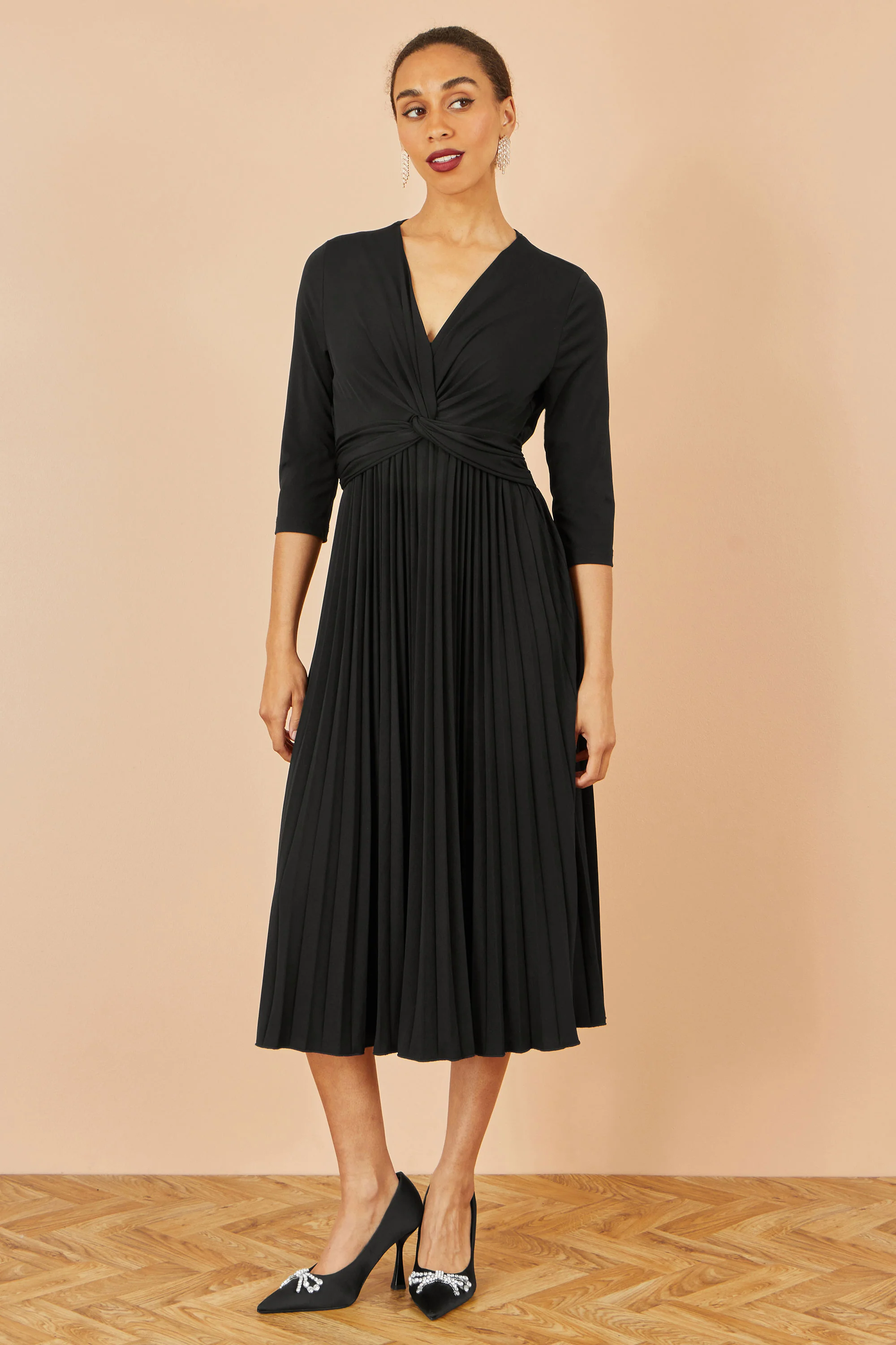 Yumi Black Jersey Knot Waist Pleated Midi Dress - Image 3