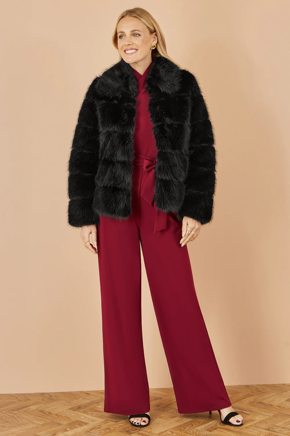Yumi Black Luxe Faur Fur Coat - Image 2