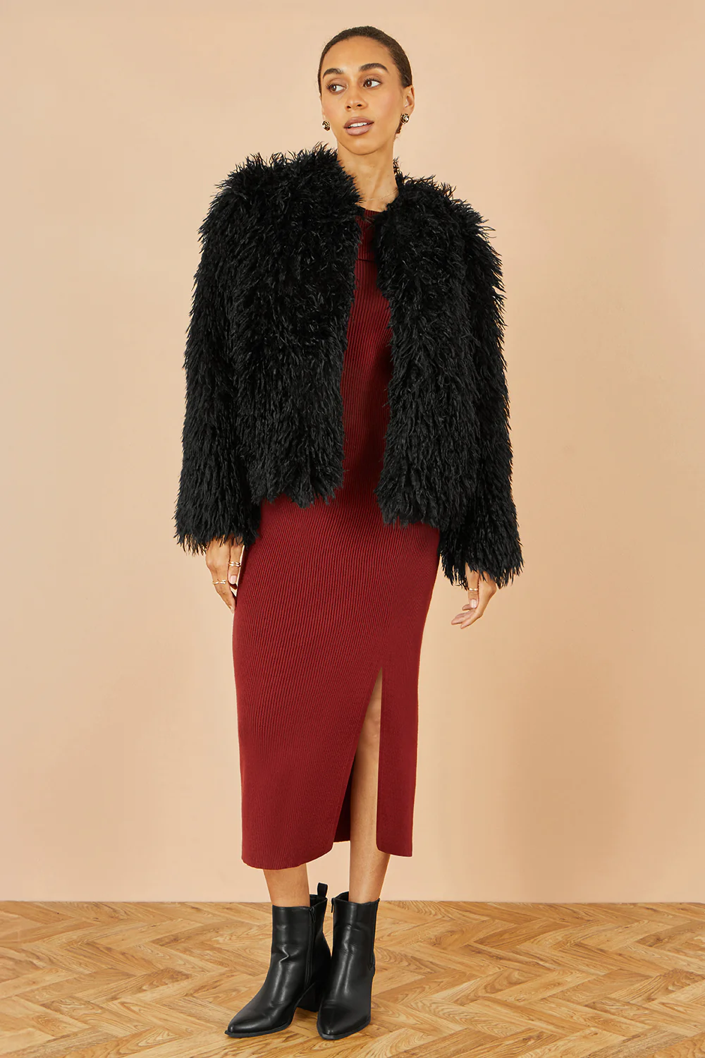 Yumi Black Luxe Fluffy Faux Fur Coat - Image 3