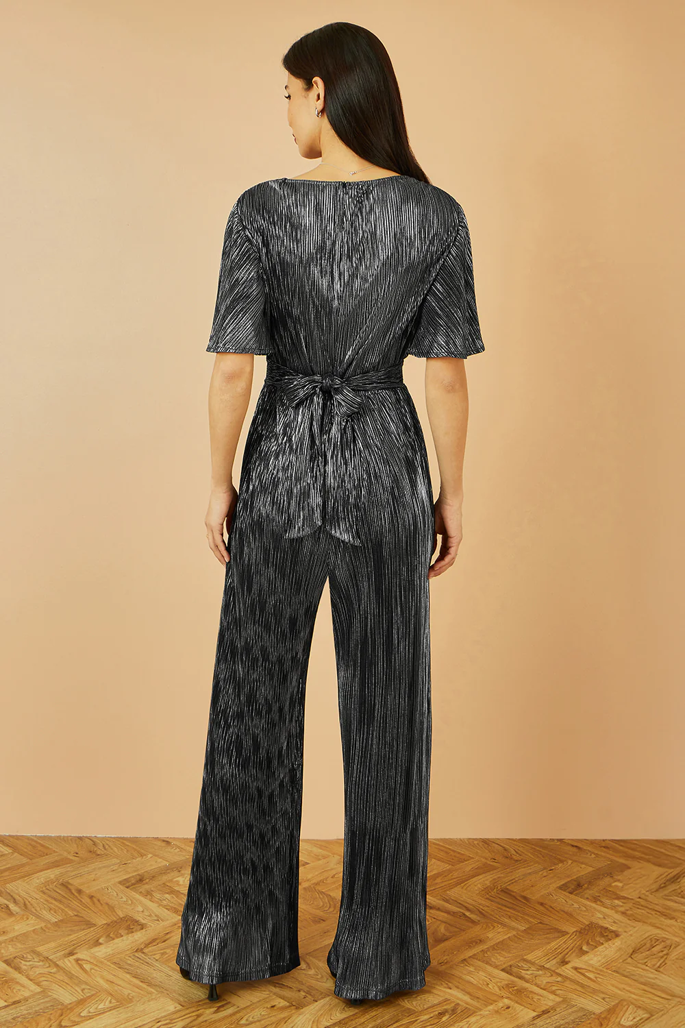 Yumi Black Metallic Pleated Jumpsuit With V Neck - Image 3