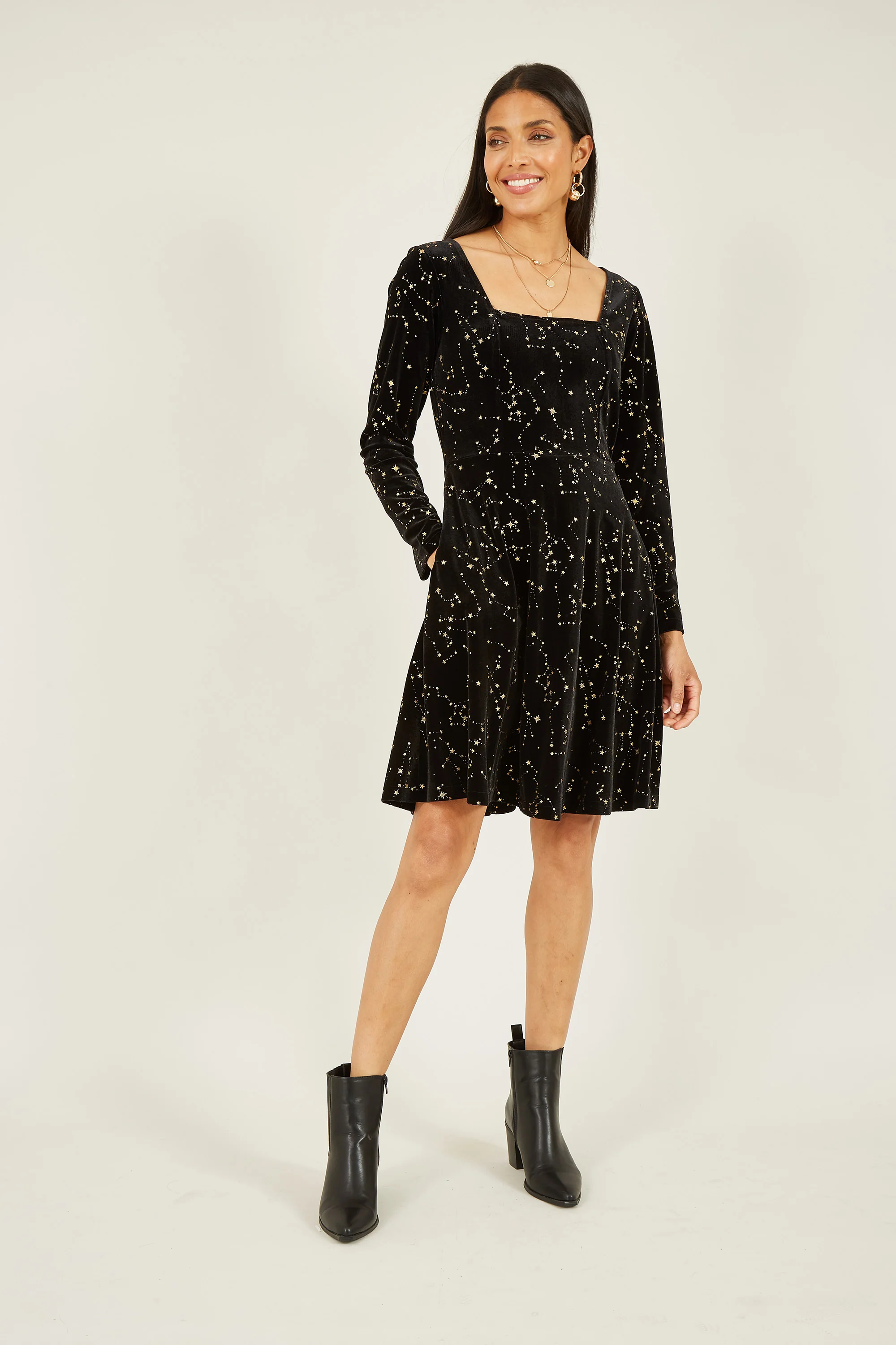 Yumi Black Star Foil Print Long Sleeve Skater Dress - Image 3