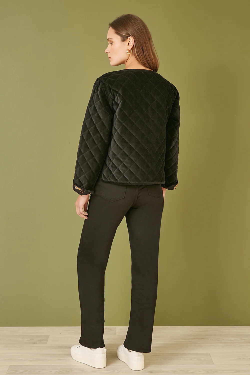 Yumi Black Velvet Quilted Jacket With Reversible Leopard Lining - Image 3