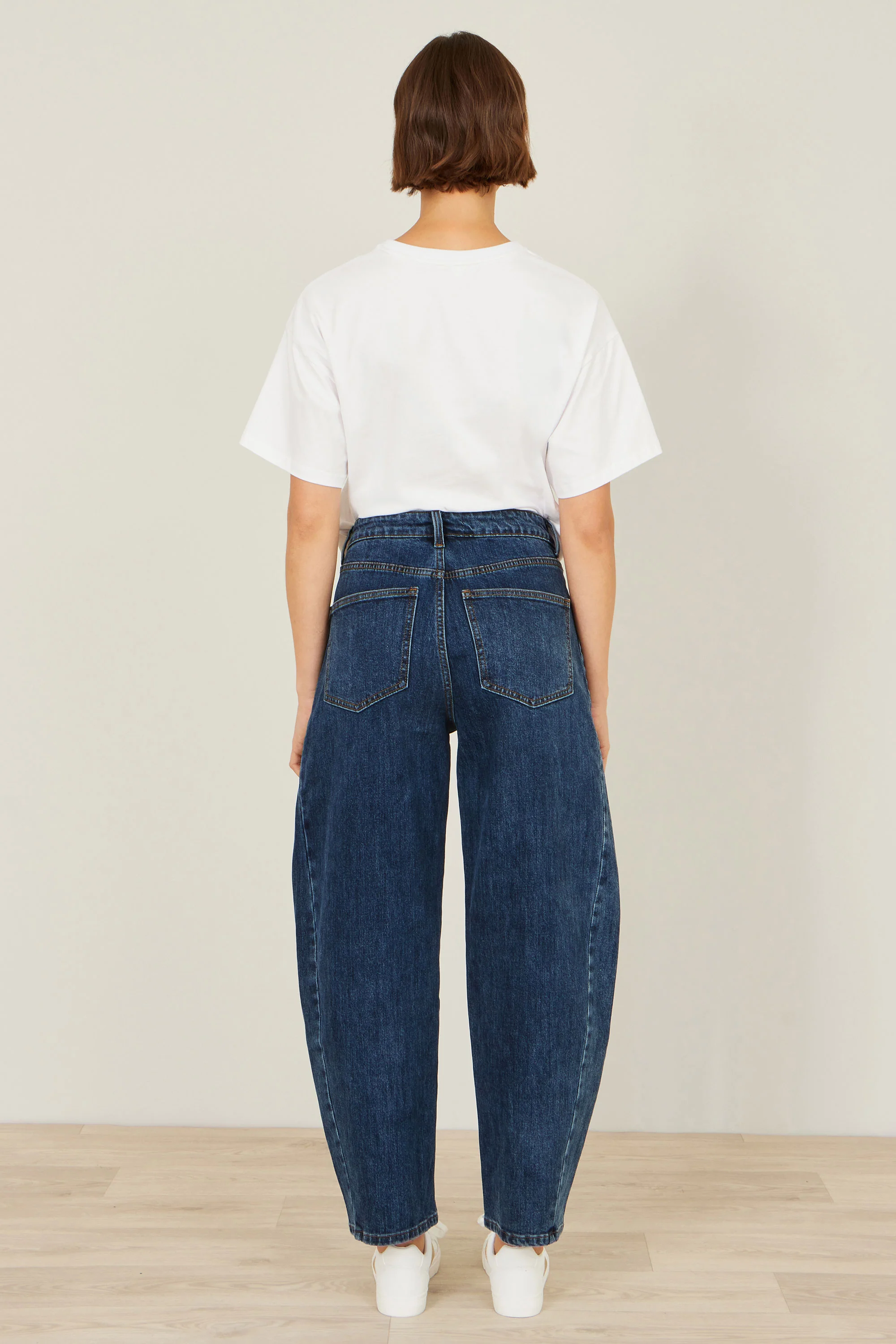 Yumi Blue Denim Barrel Relaxed Fit Jeans - Image 4