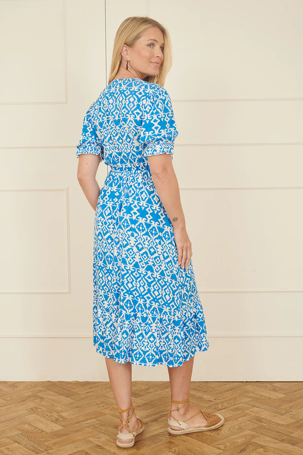 Yumi Blue Geo Print Puff Sleeve Midi Split Hemline - Image 3