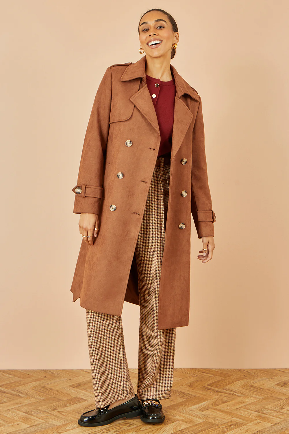Yumi Brown Faux Suede Trench Coat - Image 4
