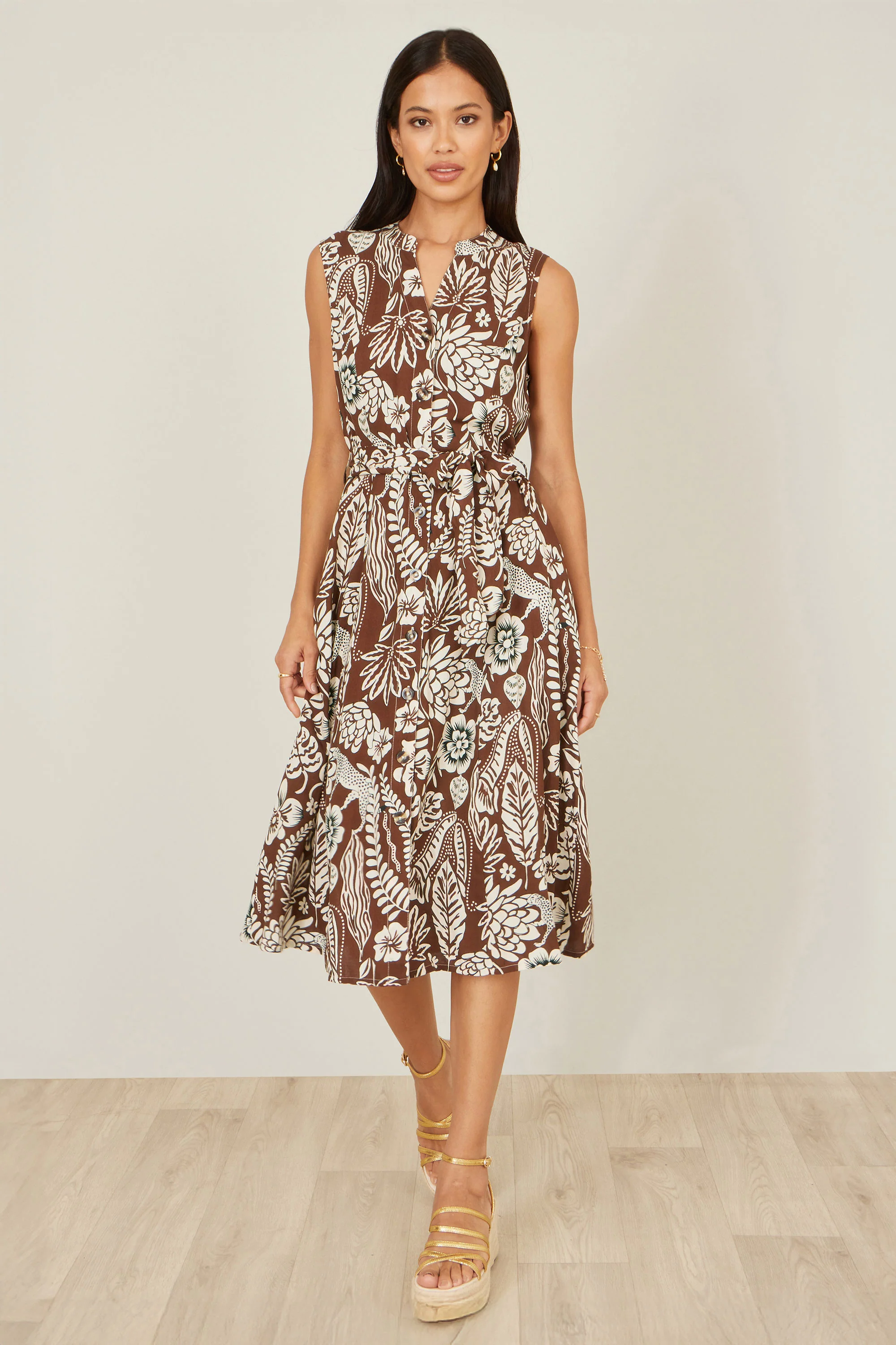 Yumi Brown Leaf Print Shirt Dress - Image 6