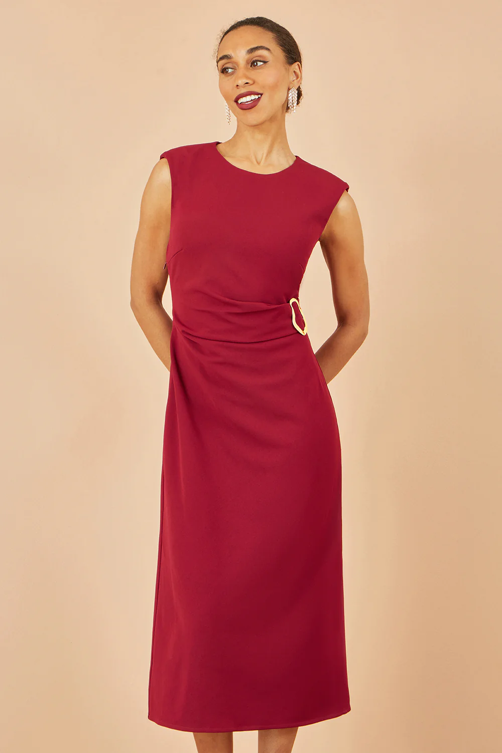Yumi Burgundy Buckle Detail Ruched Dress - Image 2