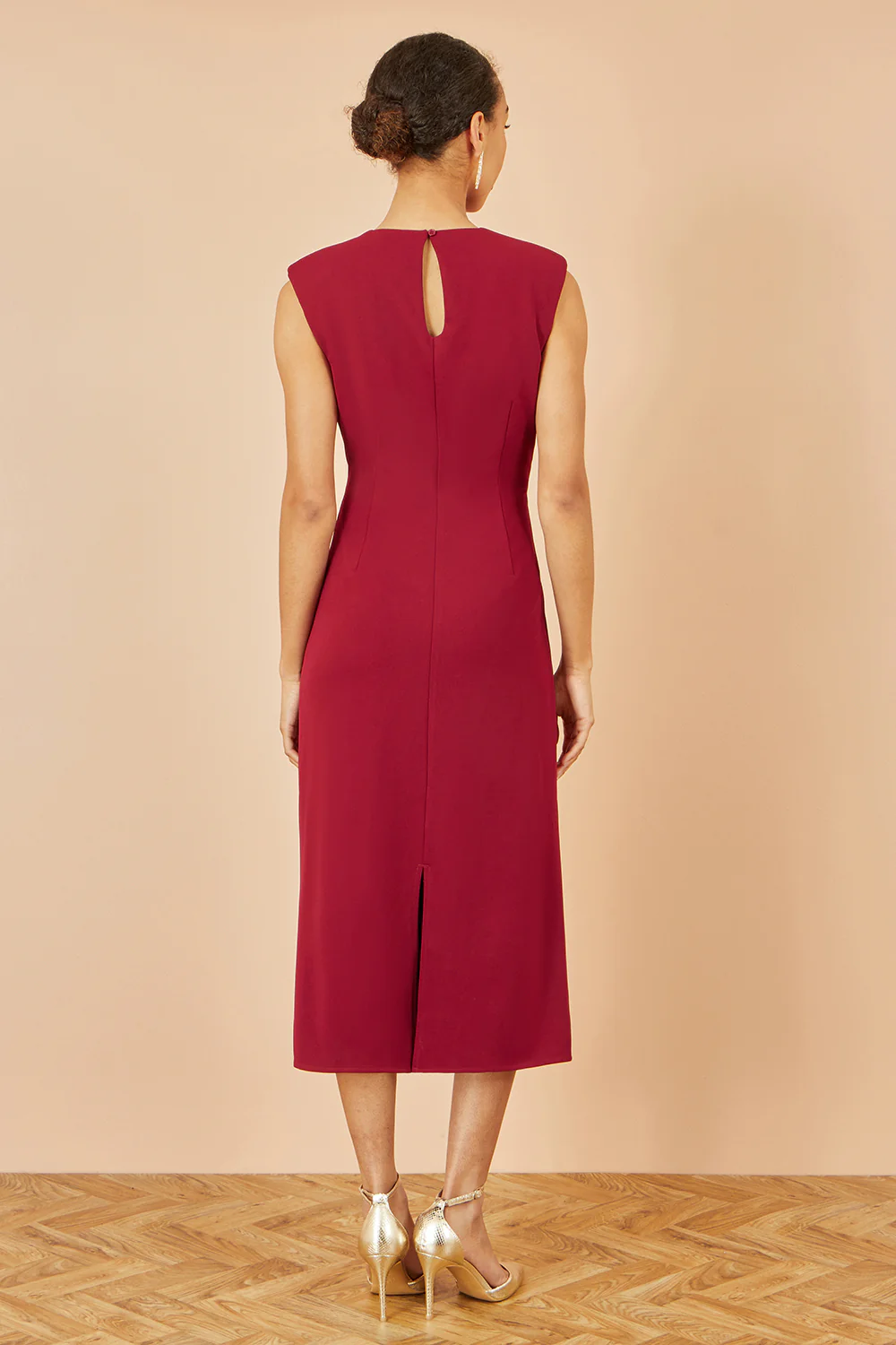 Yumi Burgundy Buckle Detail Ruched Dress - Image 5