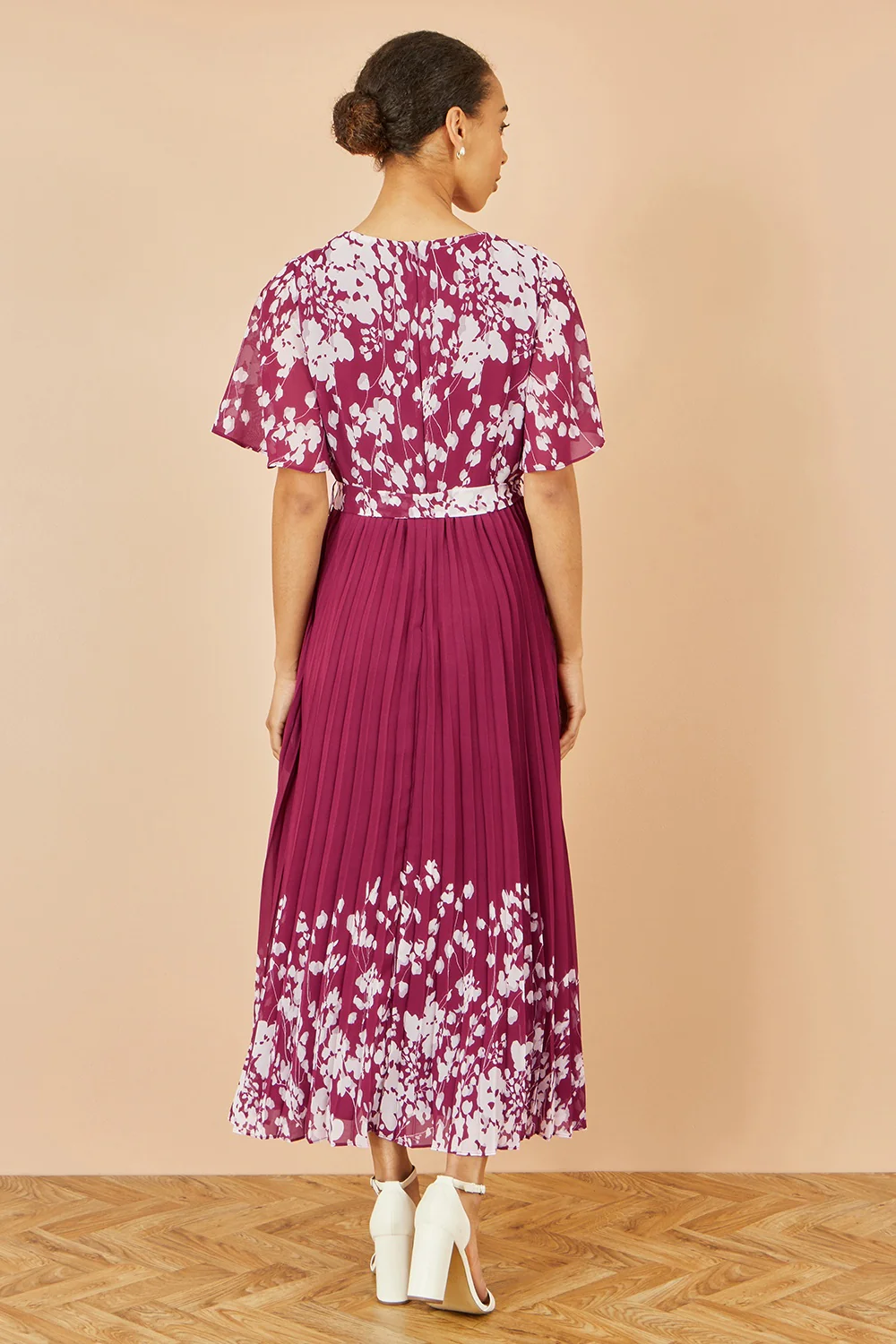 Yumi Burgundy Mirror Floral Design Pleated Midi Dress - Image 4