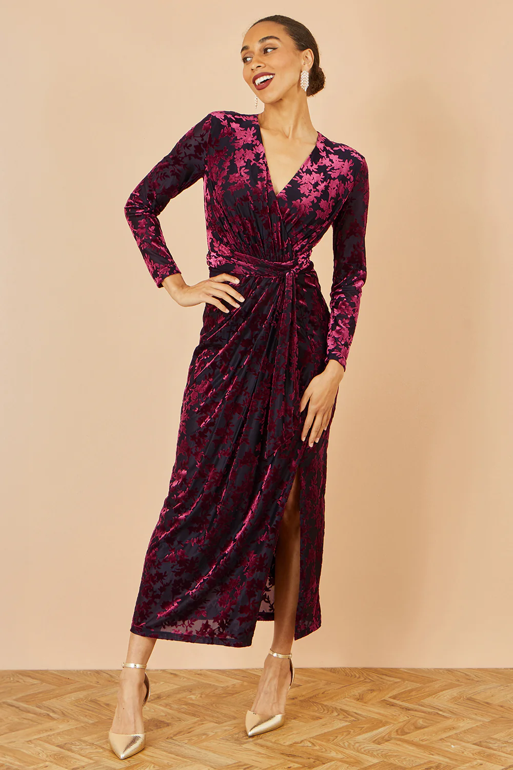 Yumi Burgundy Velour Stretch Midi Dress With Long Sleeves - Image 4
