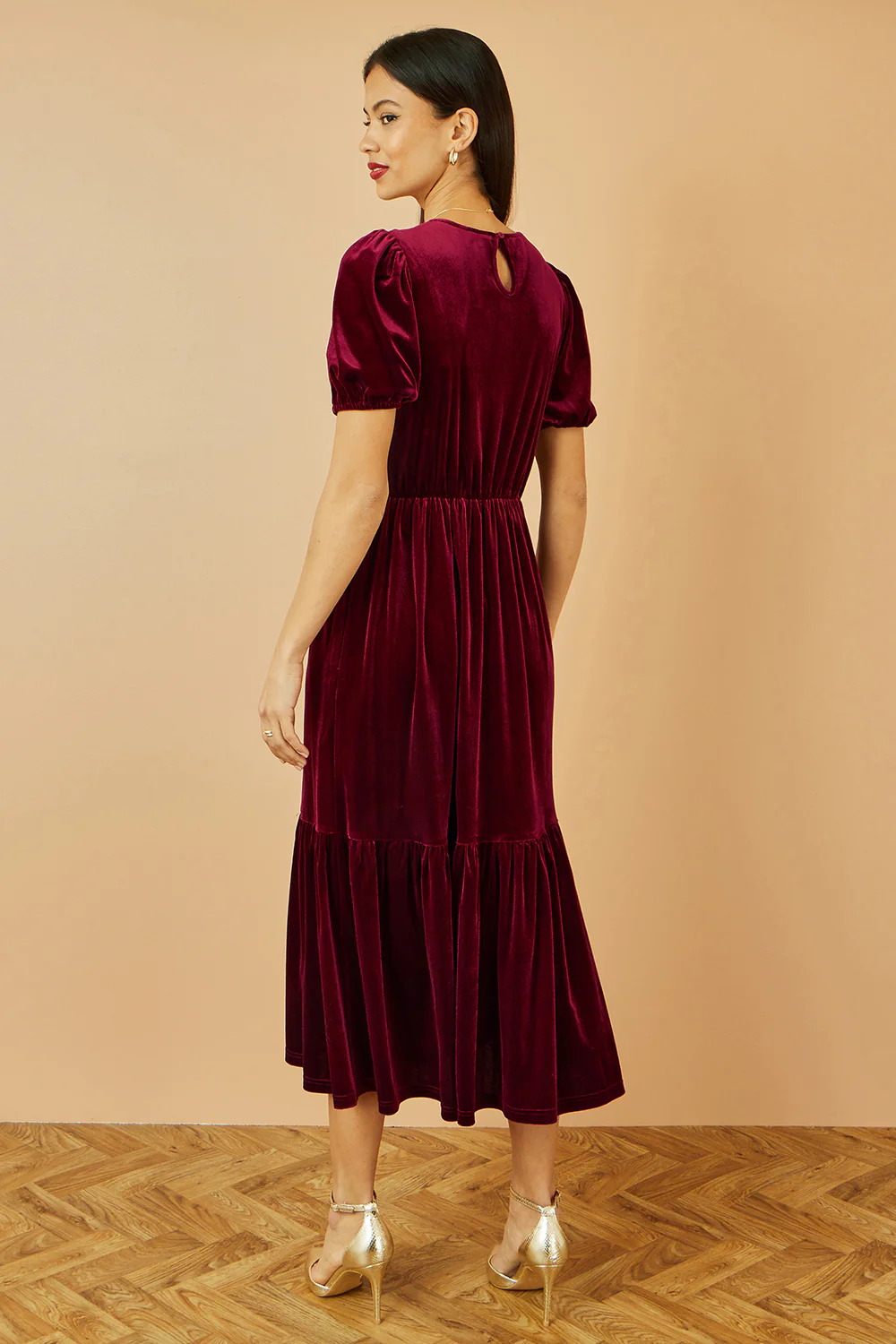 Yumi Burgundy Velvet Midi Dress - Image 4
