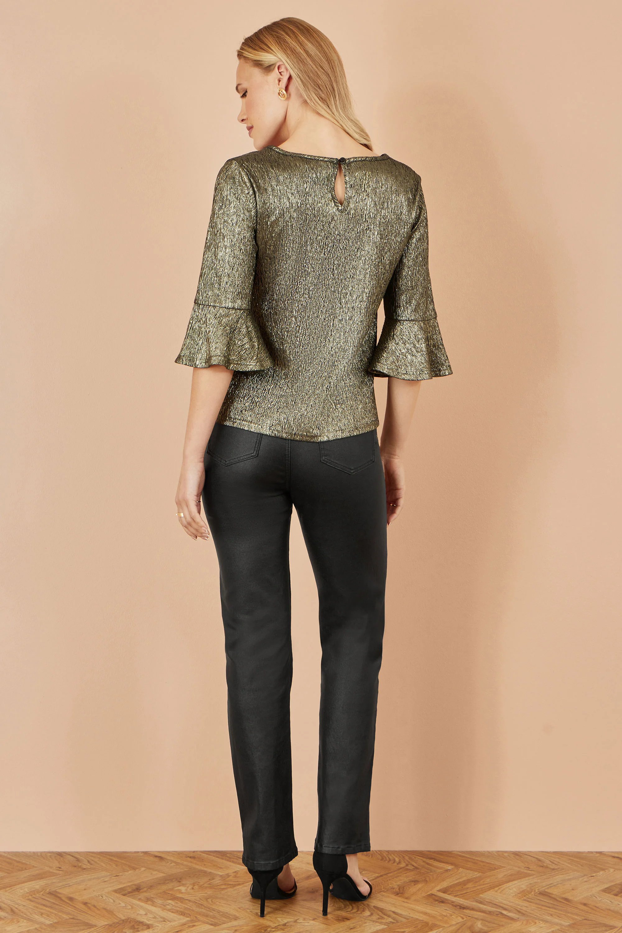 Yumi Gold Stretch Top With Fluted Sleeves - Image 4
