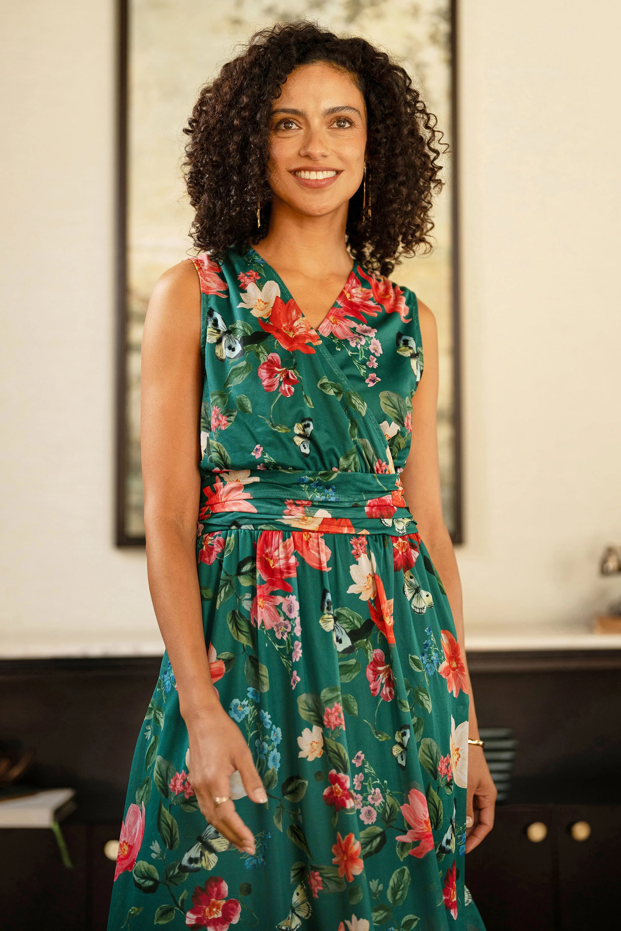 Yumi Green Blurred Floral Print Mesh Stretch Midi Dress With Pockets - Image 2