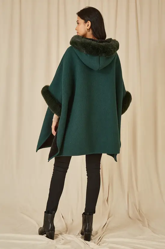 Yumi Green Cape With Luxe Fur Trim And Lining - Image 4
