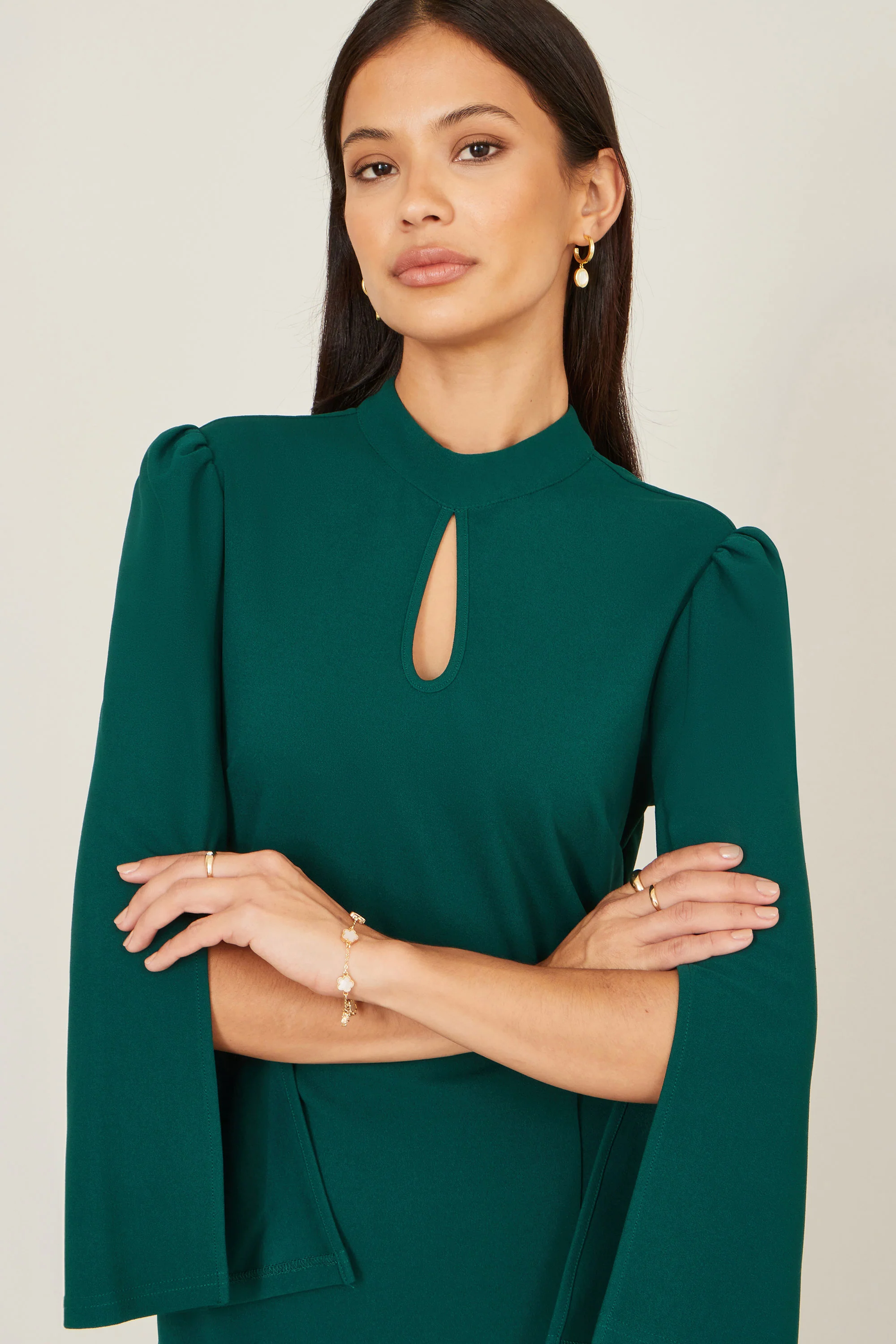 Yumi Green Fitted Midi Dress With Flute Sleeves - Image 2