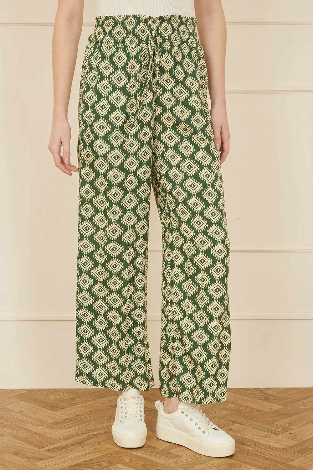 Yumi Green Geo Print Relaxed Fit Trousers - Image 4