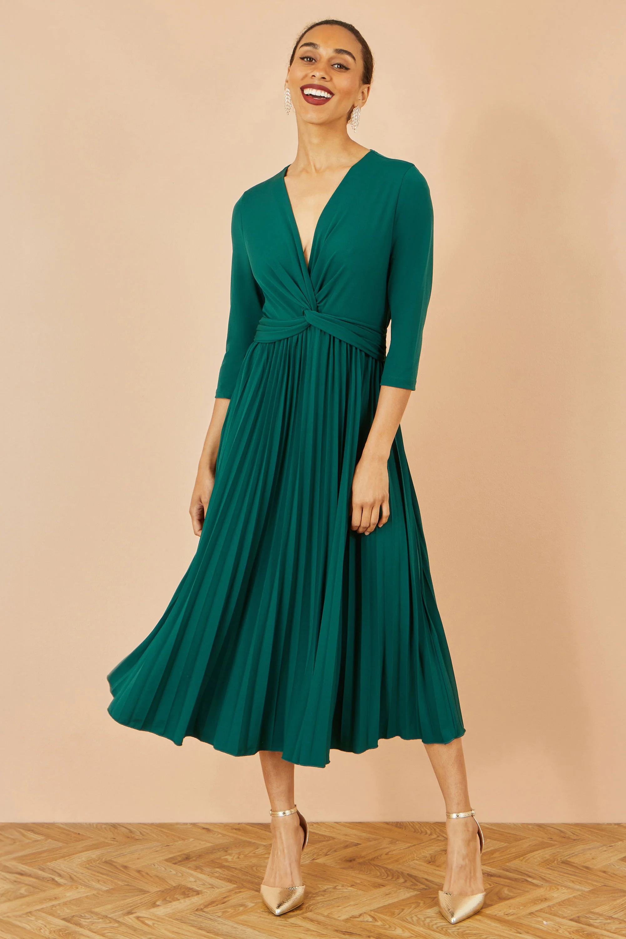 Yumi Green Jersey Knot Waist Pleated Midi Dress - Image 2