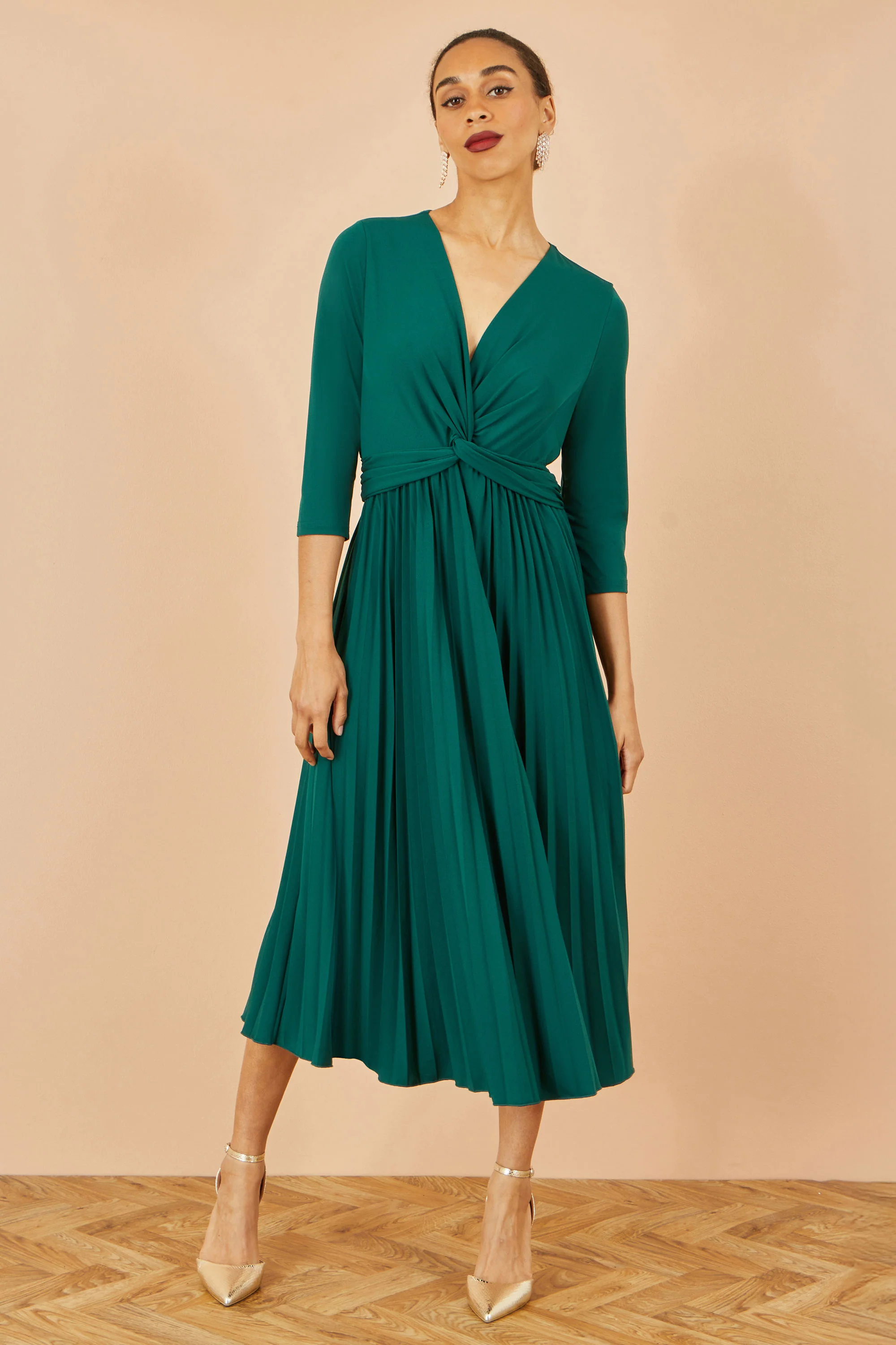 Yumi Green Jersey Knot Waist Pleated Midi Dress - Image 5