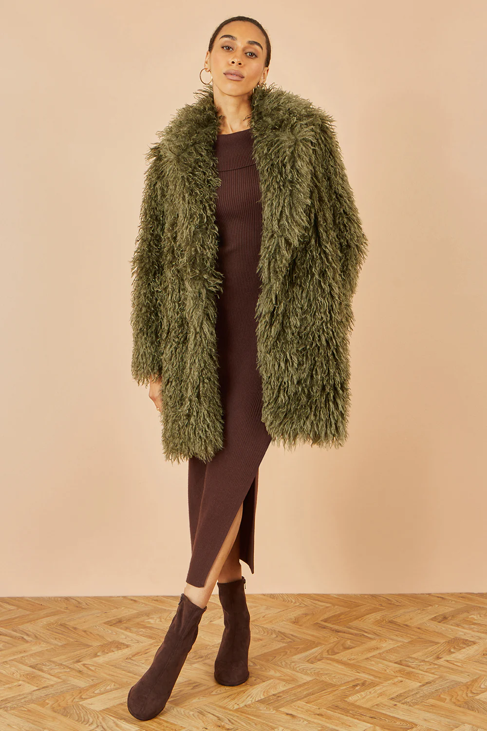 Yumi Green Luxe Long Hair Fur Coat - Image 3