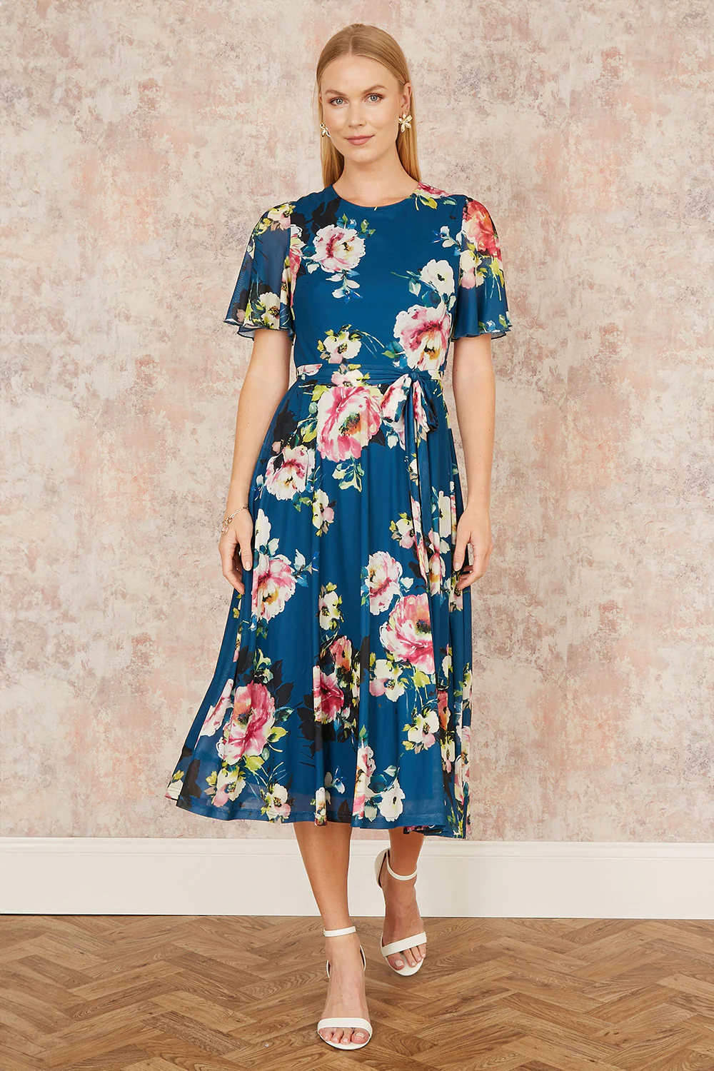 Yumi Green Mesh Floral Midi Dress With Angel Sleeves - Image 3