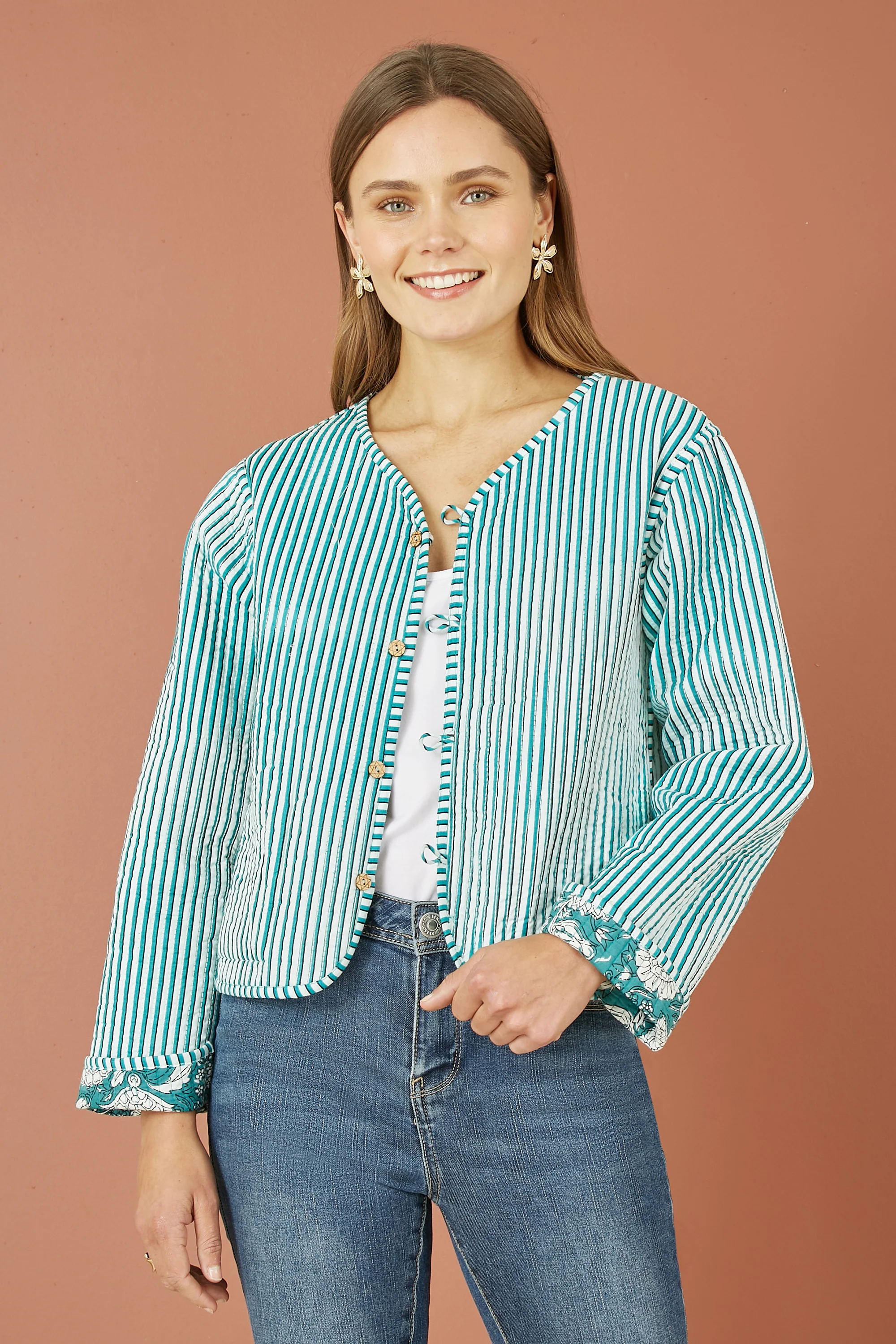 Yumi Green Patchwork Print Reversible Cotton Quilted Jacket - Image 2