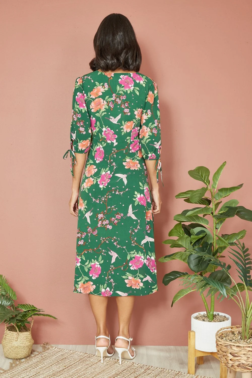 Yumi Green Recycled Crane Print Kimono Midi Dress - Image 3