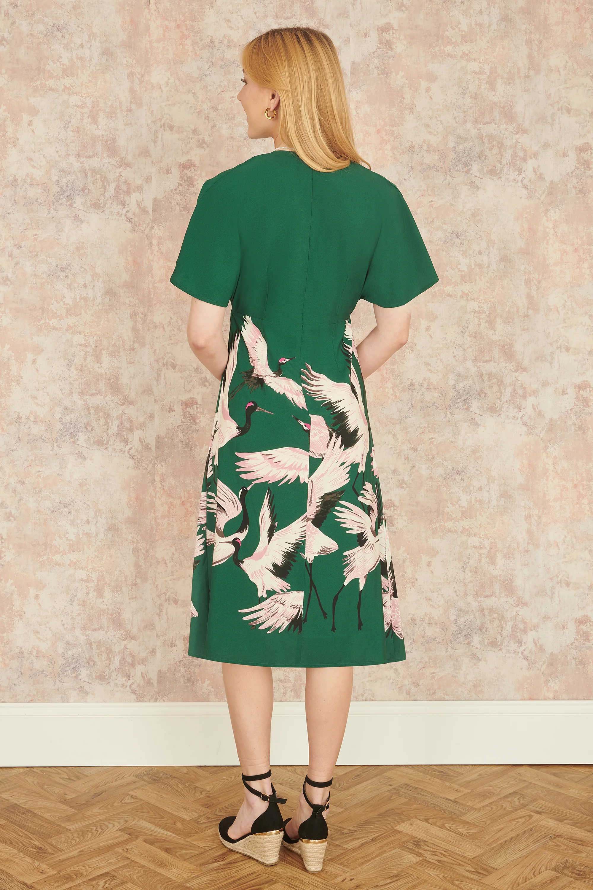 Yumi Green Recycled Fabric Crane Print Kimono Midi Dress - Image 4
