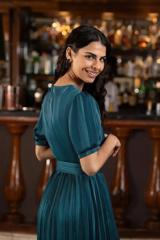 Yumi Green Satin Striped Midi Dress With Pleats and Matching Belt - Image 6
