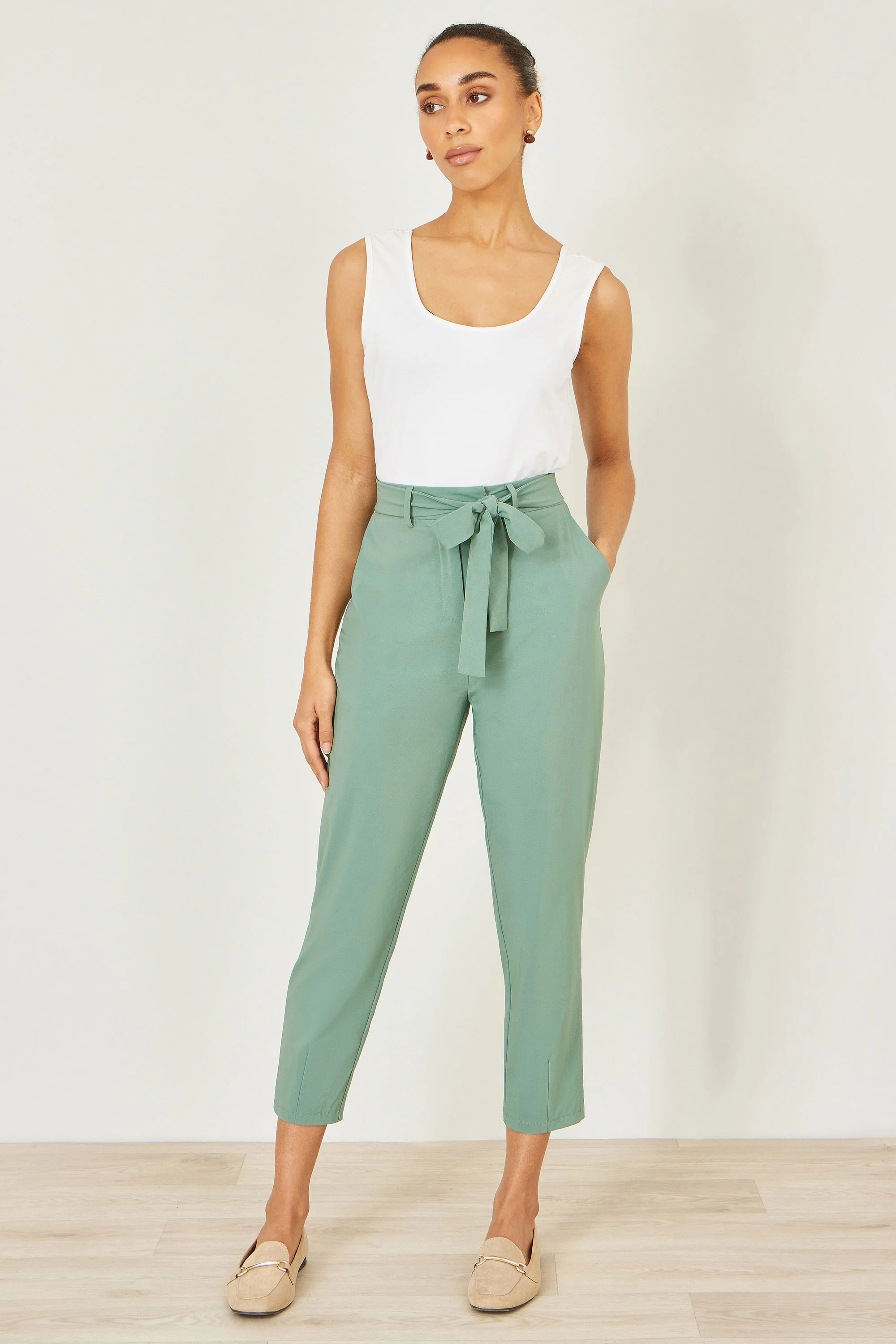 Yumi Green Stretch Capri Pants With Tie Belt - Image 3