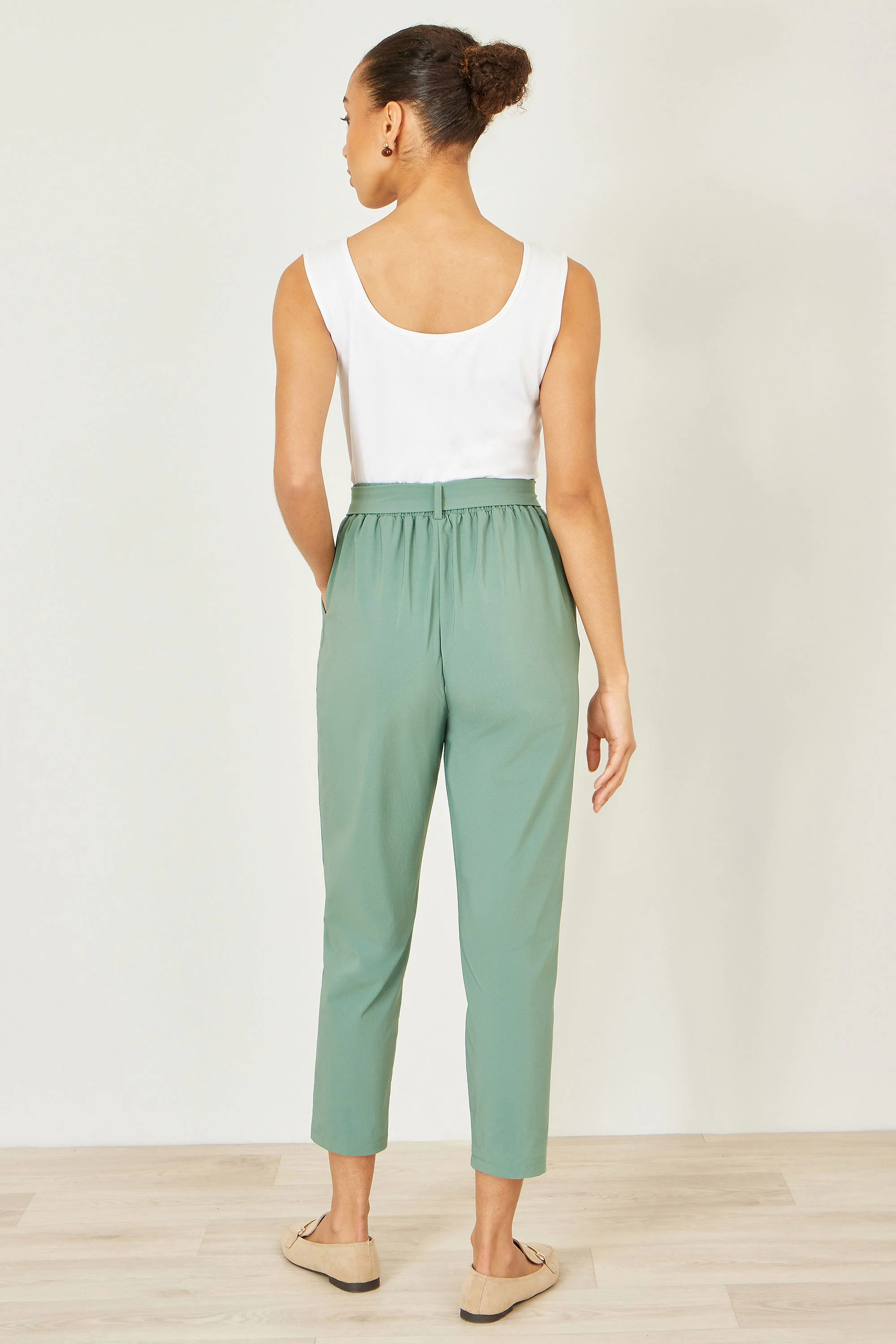 Yumi Green Stretch Capri Pants With Tie Belt - Image 4