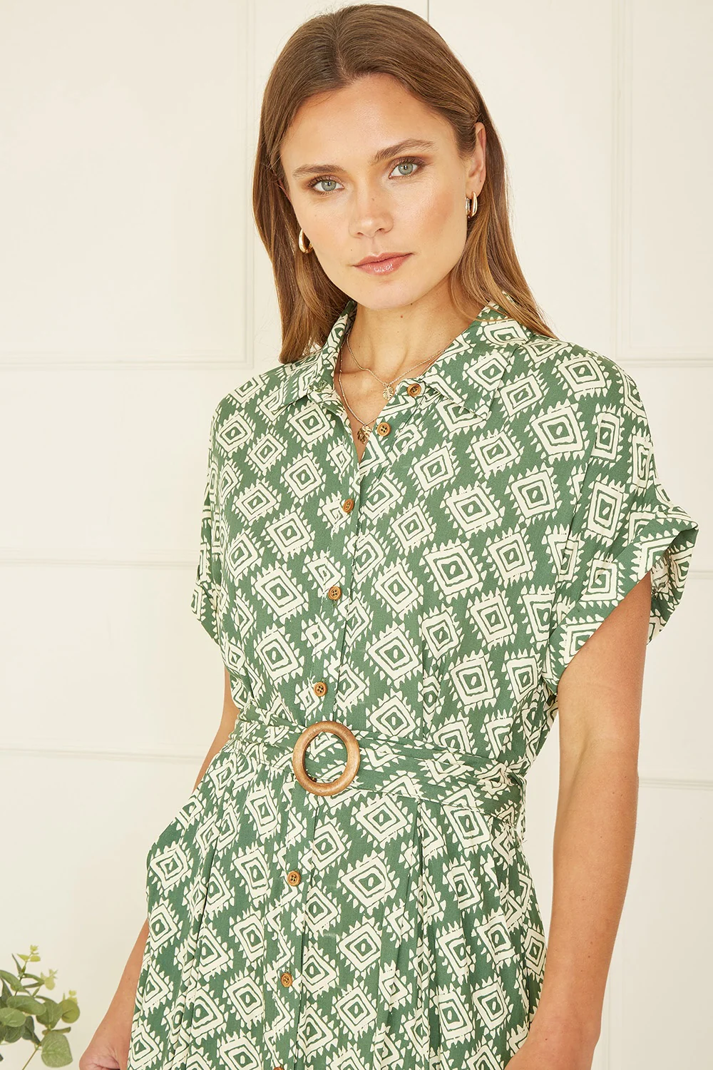 Yumi Green Viscose Midi Shirt Dress With Matching Belt - Image 3