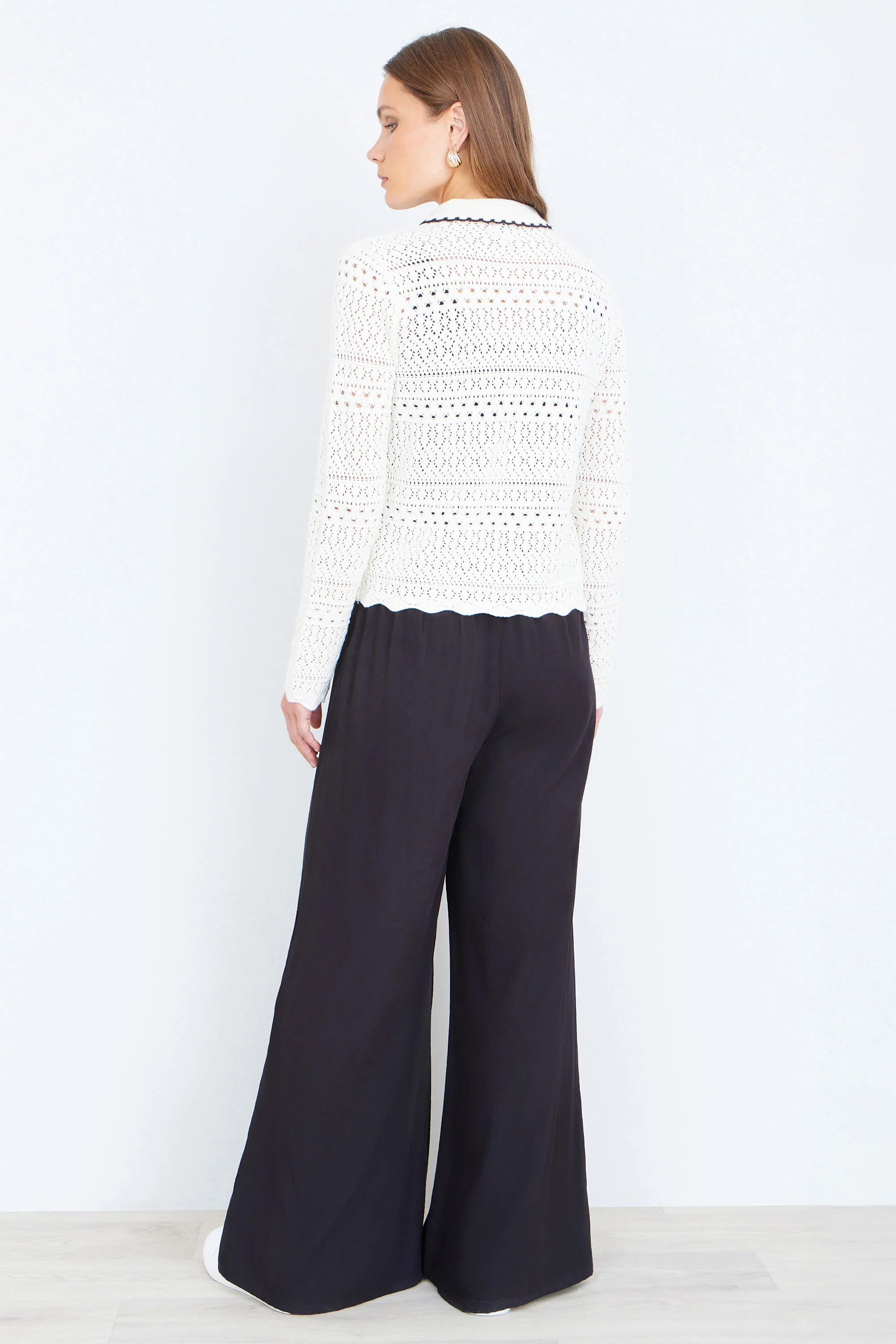 Yumi Ivory Crochet Knitted Cardigan With Peter Pan Collar - Image 3
