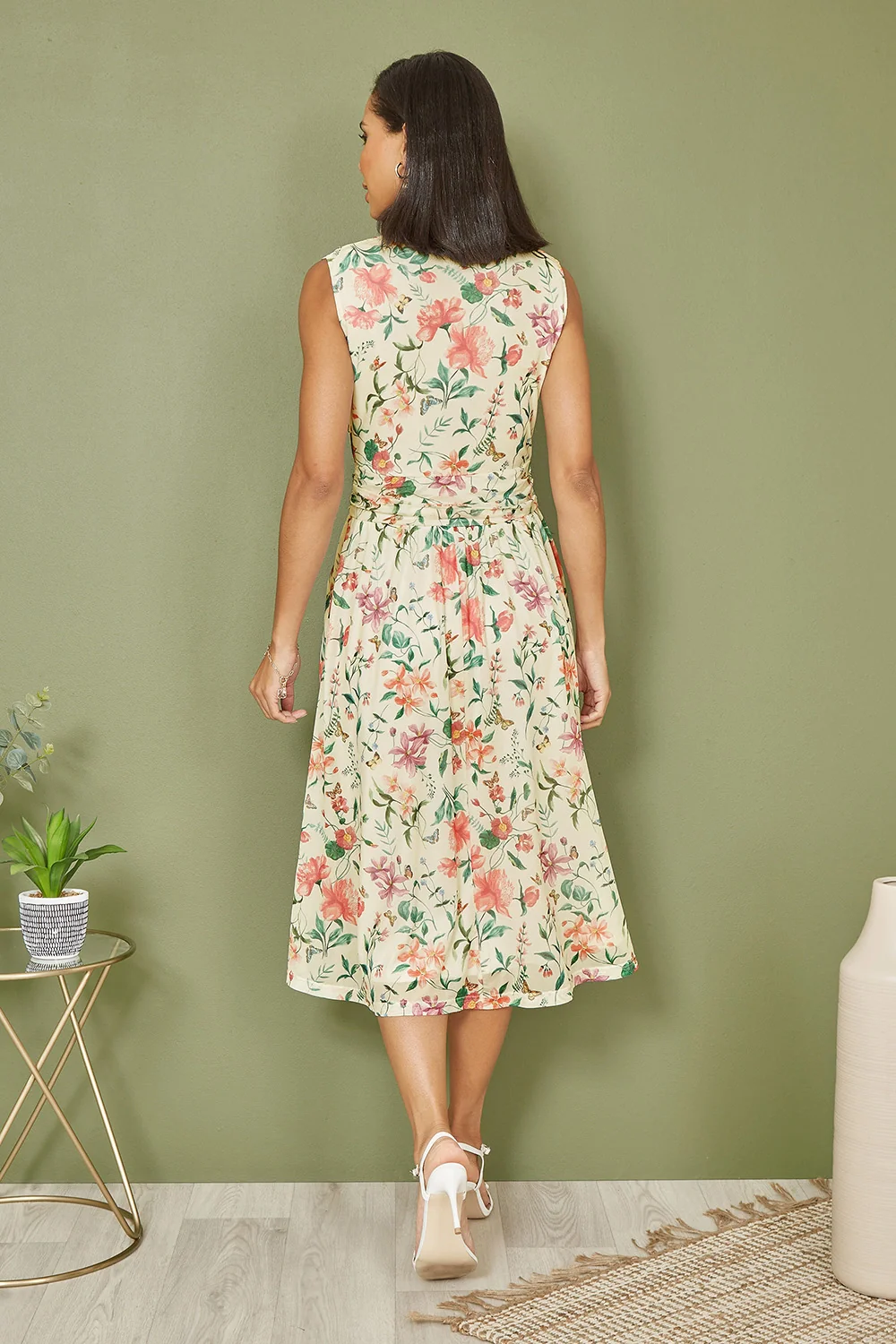 Yumi Ivory Floral Print Mesh Stretch Midi Dress With Pockets - Image 4