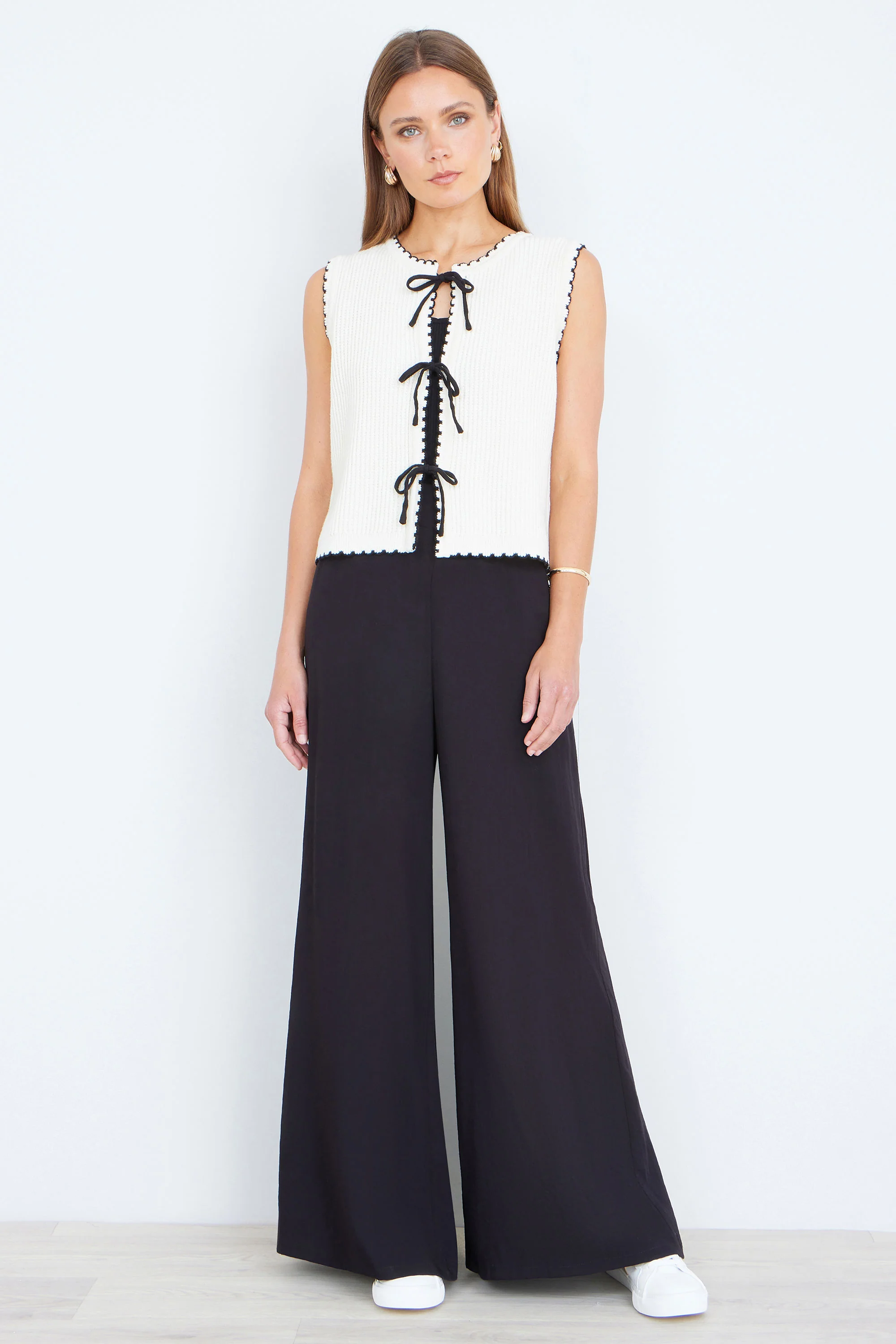 Yumi Ivory Knitted Waistcoat With Bow Trims - Image 2