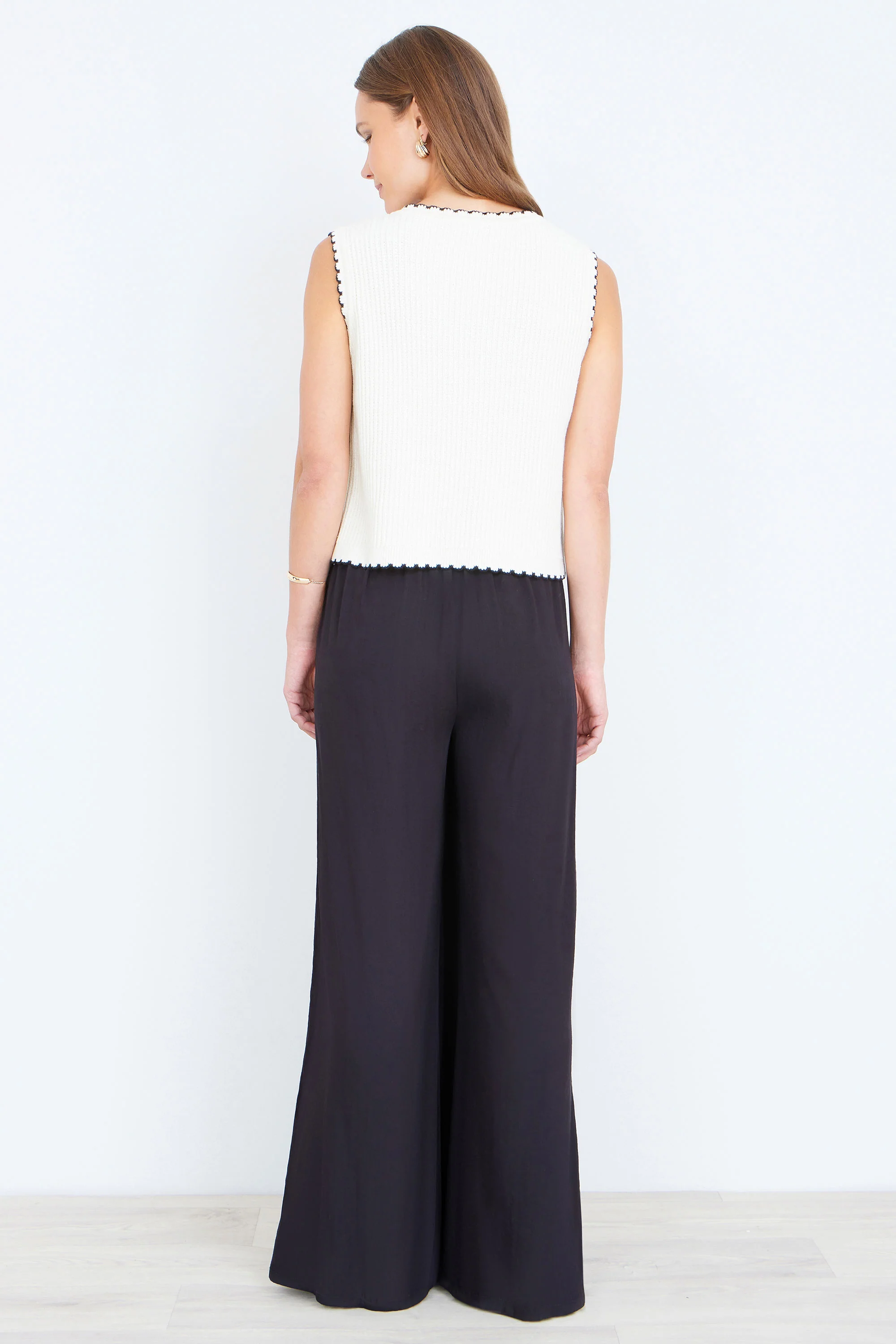 Yumi Ivory Knitted Waistcoat With Bow Trims - Image 4