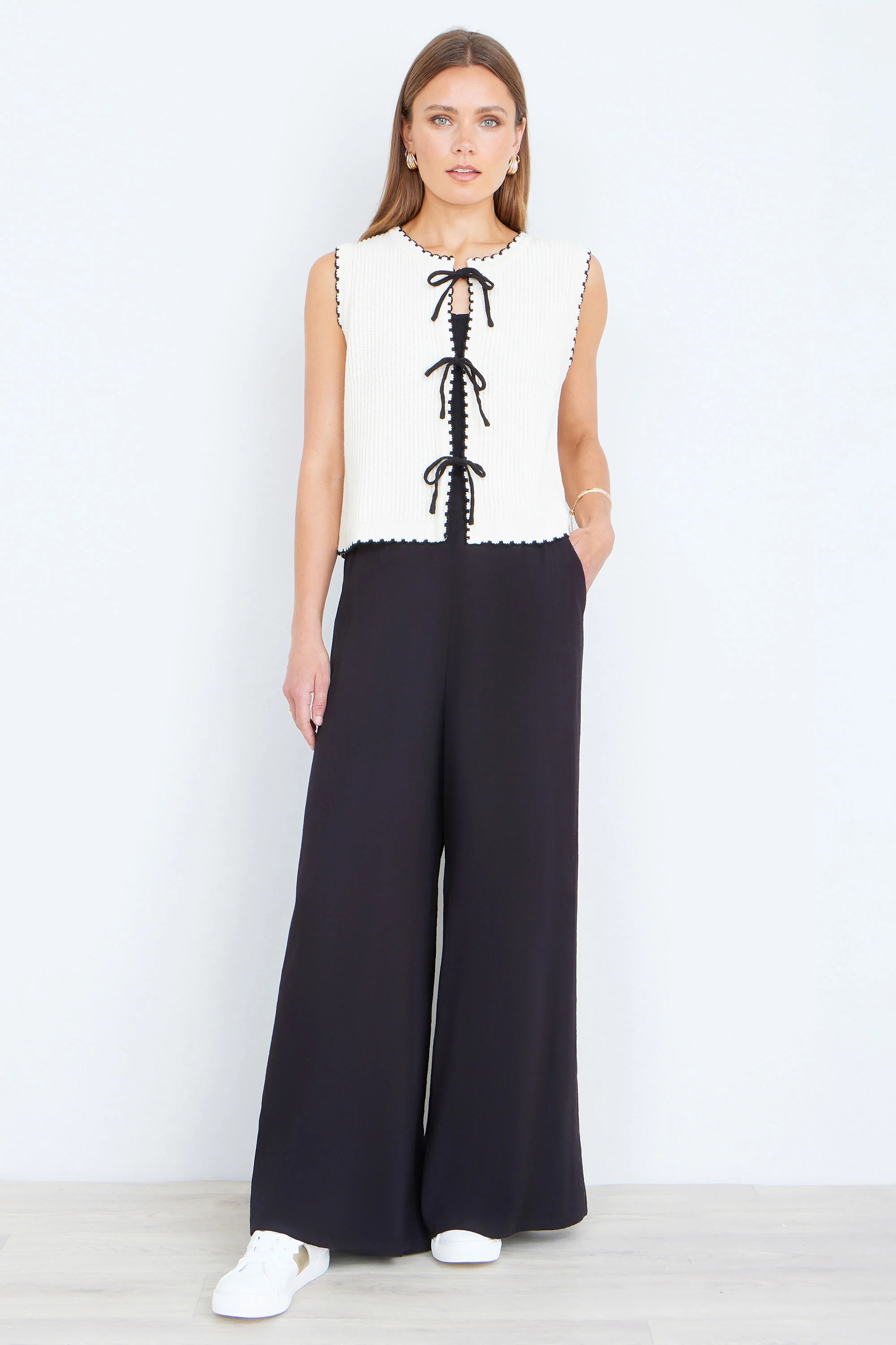 Yumi Ivory Knitted Waistcoat With Bow Trims - Image 6