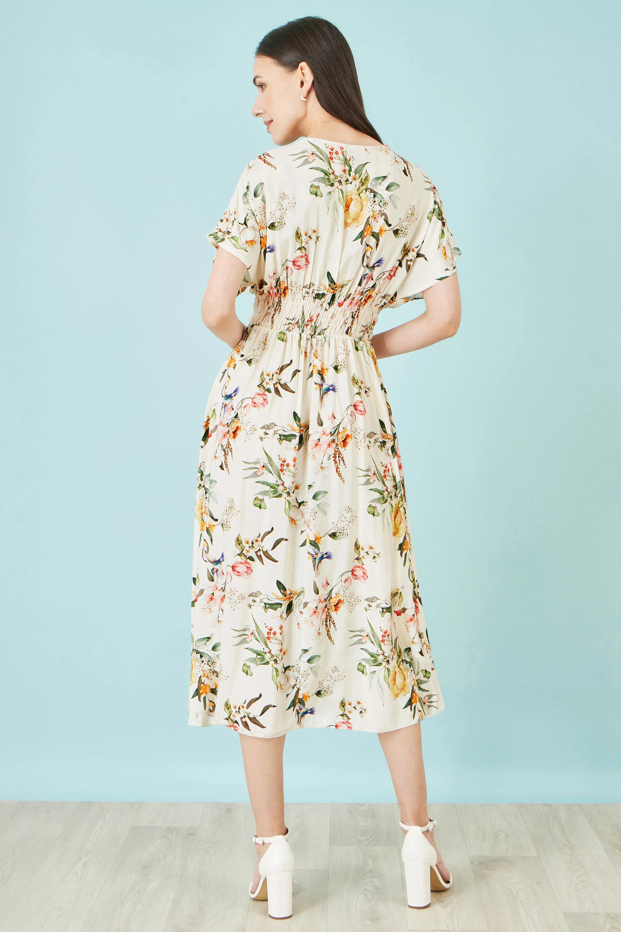 Yumi Ivory Viscose Floral Print Midi Dress With Ruched Waist - Image 4