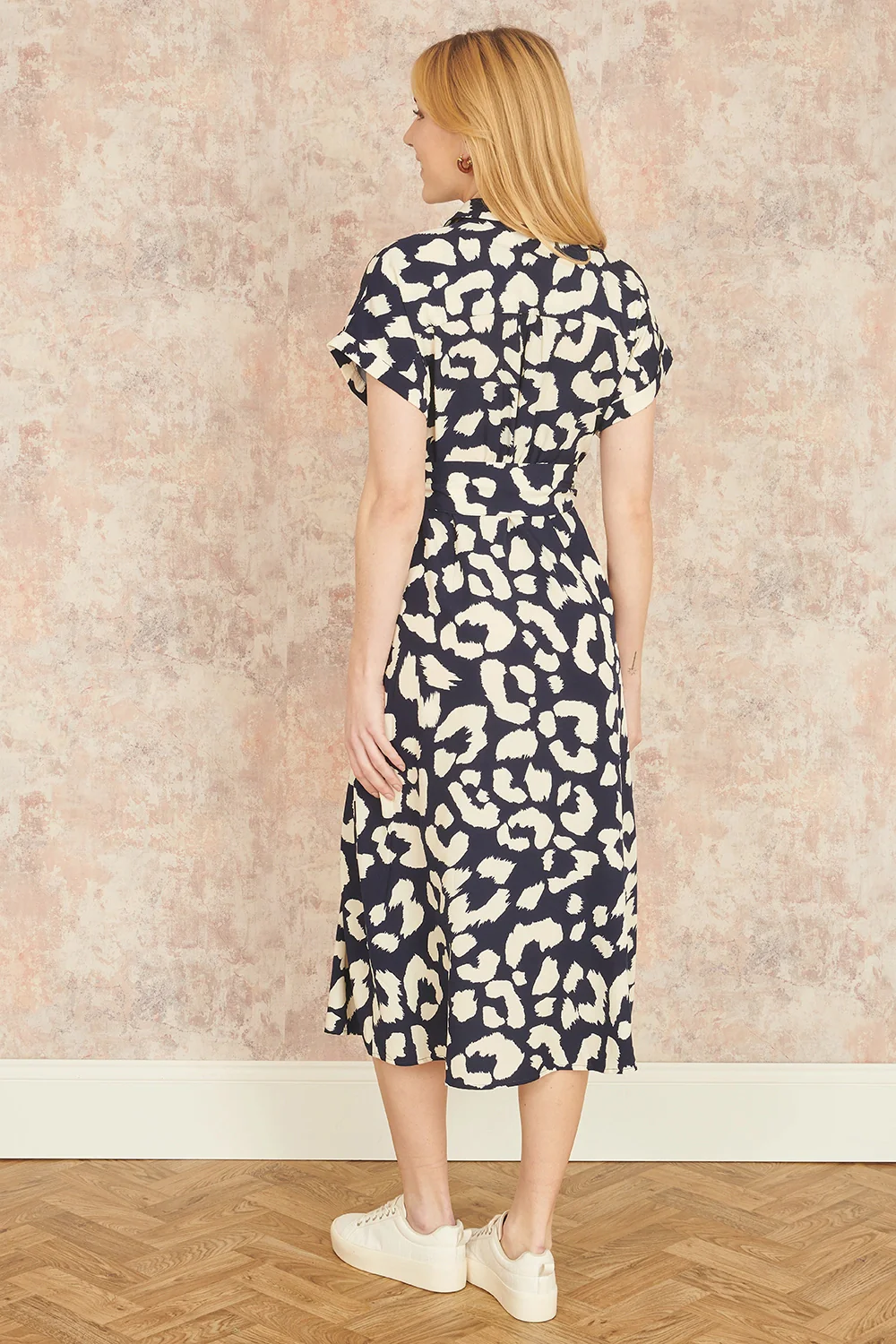 Yumi Navy Abstract Animal Print Relaxed Midi Shirt Dress With Belt - Image 3