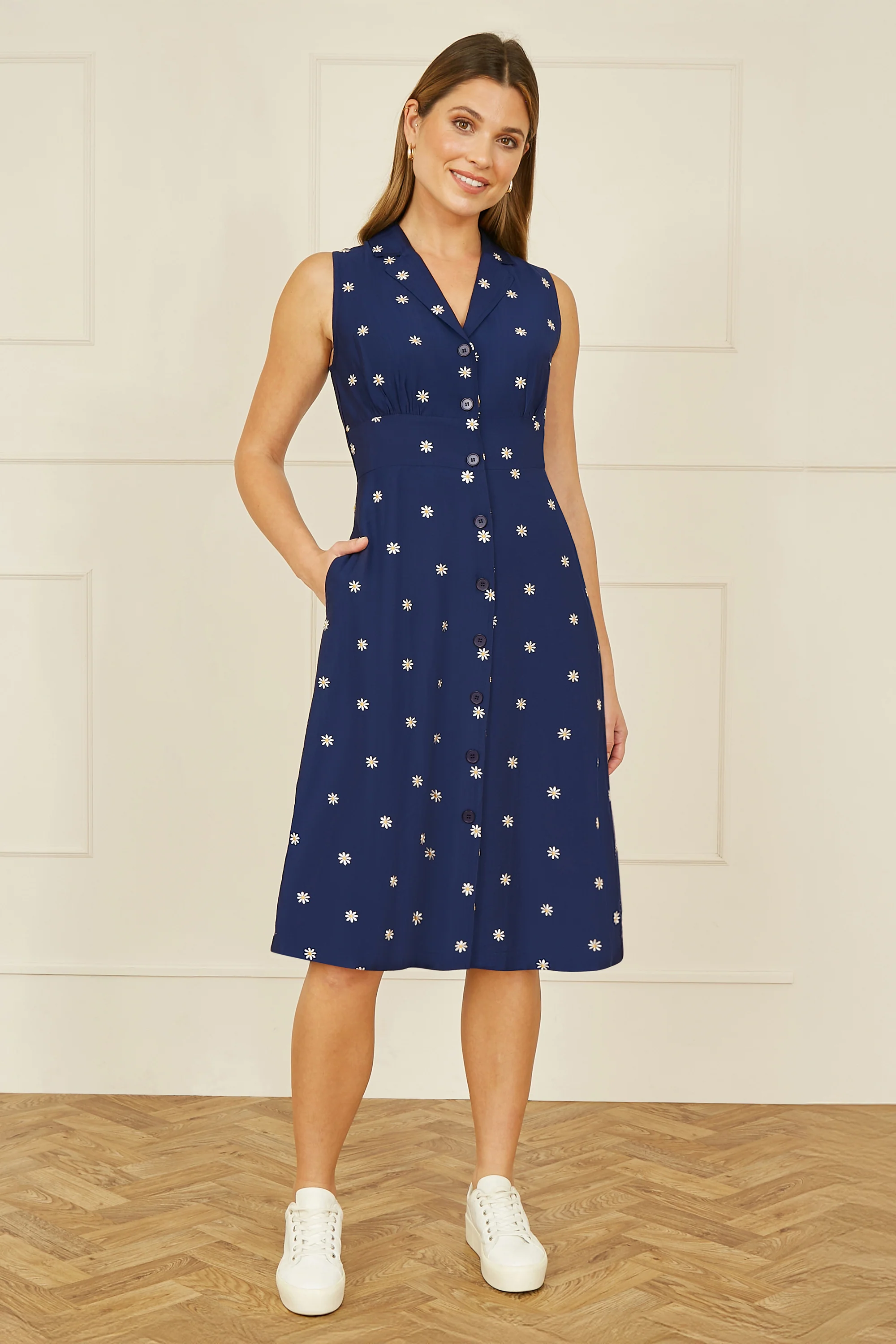 Yumi Navy Daisy Print Embroidered Sleeveless Shirt Dress - Image 2