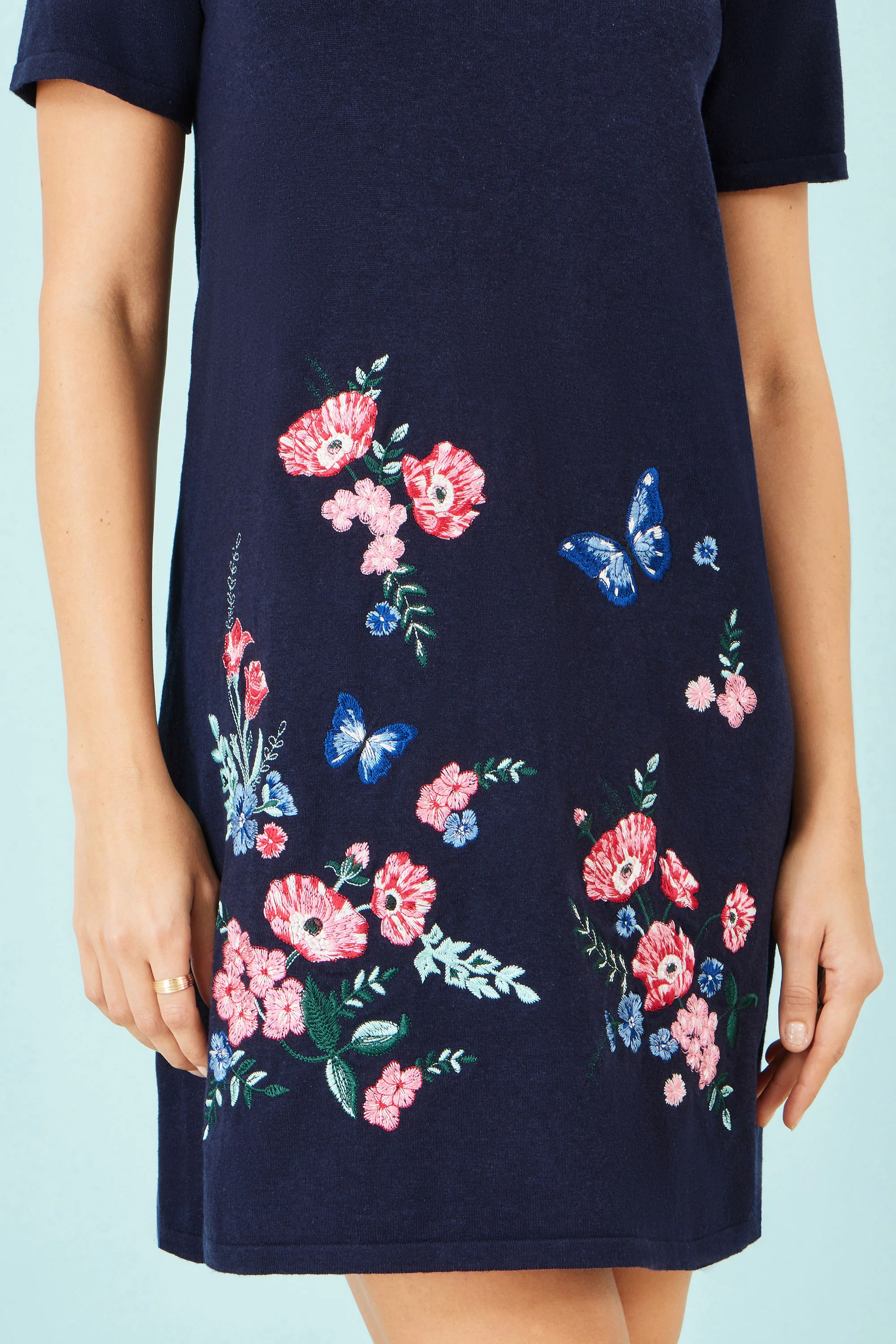 Yumi Navy Embroidered Knitted Floral Tunic - Image 4