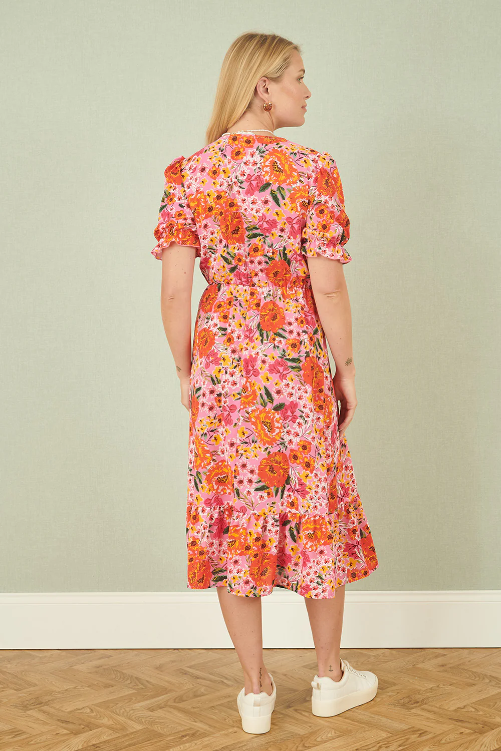 Yumi Pink Floral Midi Dress With Frill Hem and Puff Sleeves - Image 3