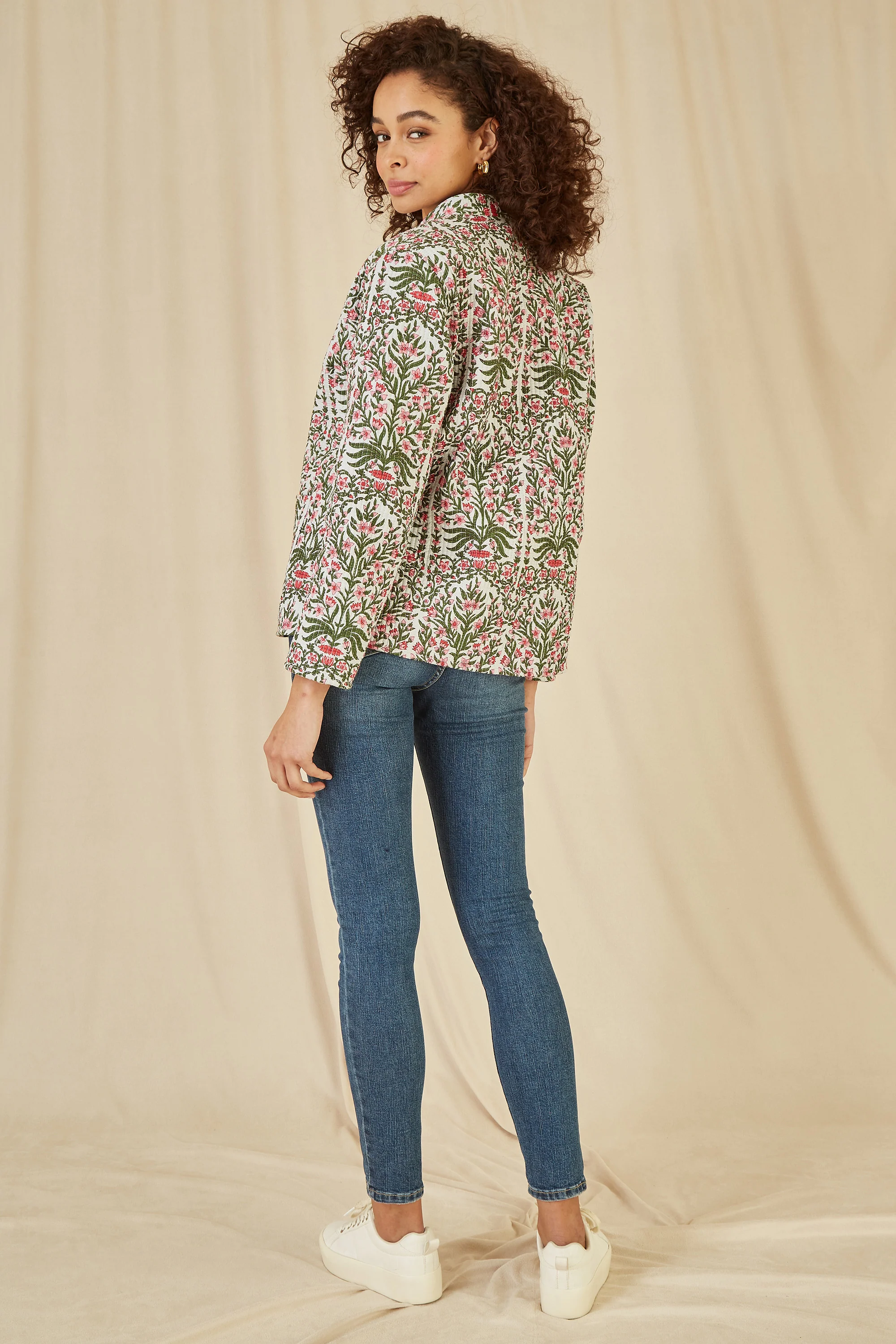 Yumi Pink Floral Print Reversible Cotton Quilted Jacket - Image 2