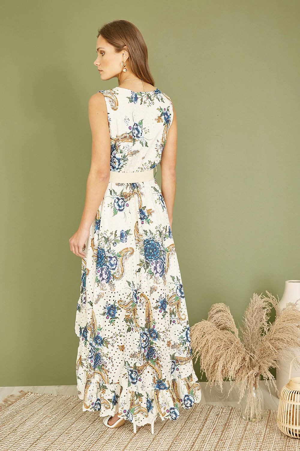 Yumi Premium Ivory Floral Print Broderie Anglaise Cotton Dip Hem Midaxi Dress - Image 4