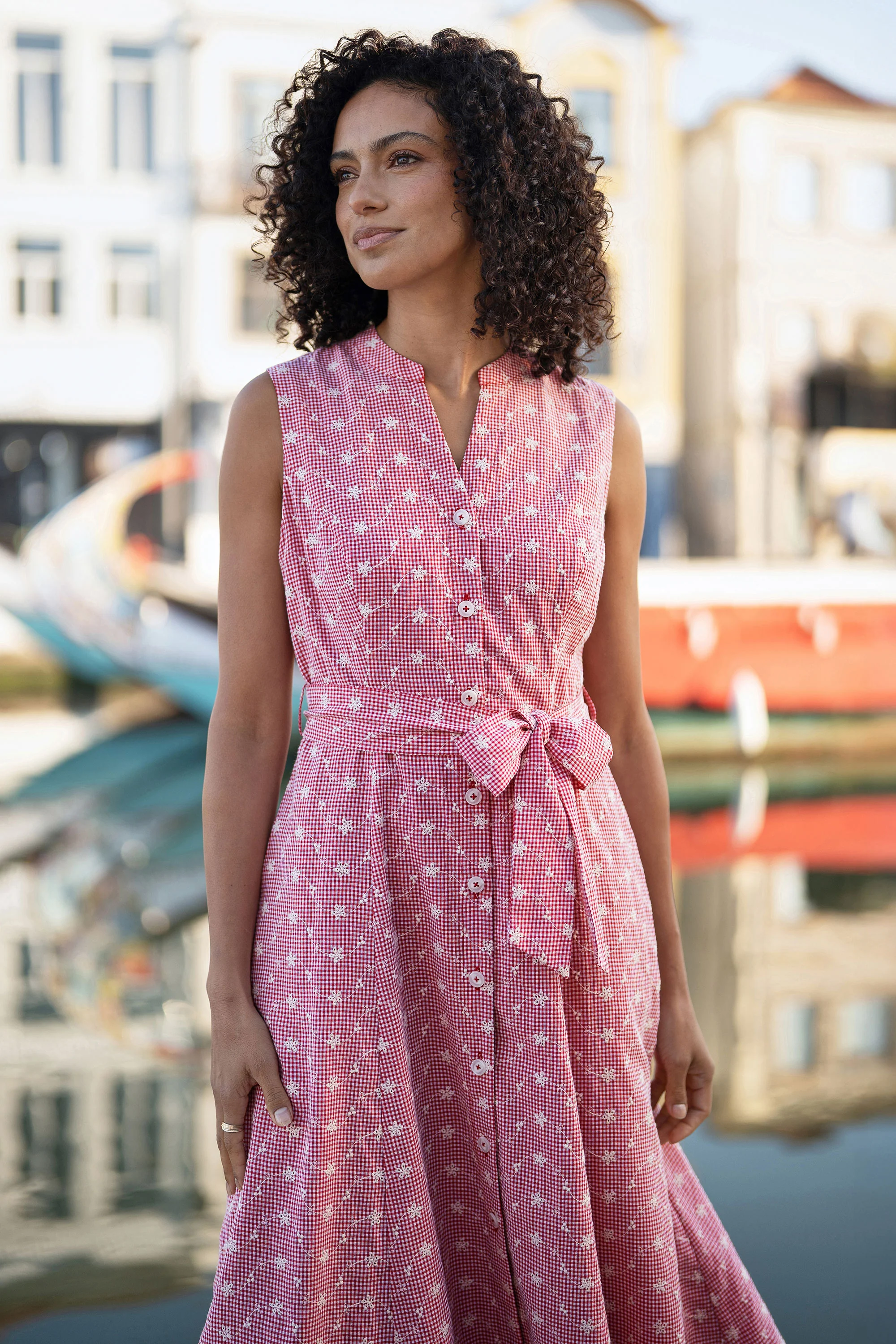 Yumi Red Broderie Anglaise Embroidered Sleeveless Shirt Dress - Image 2