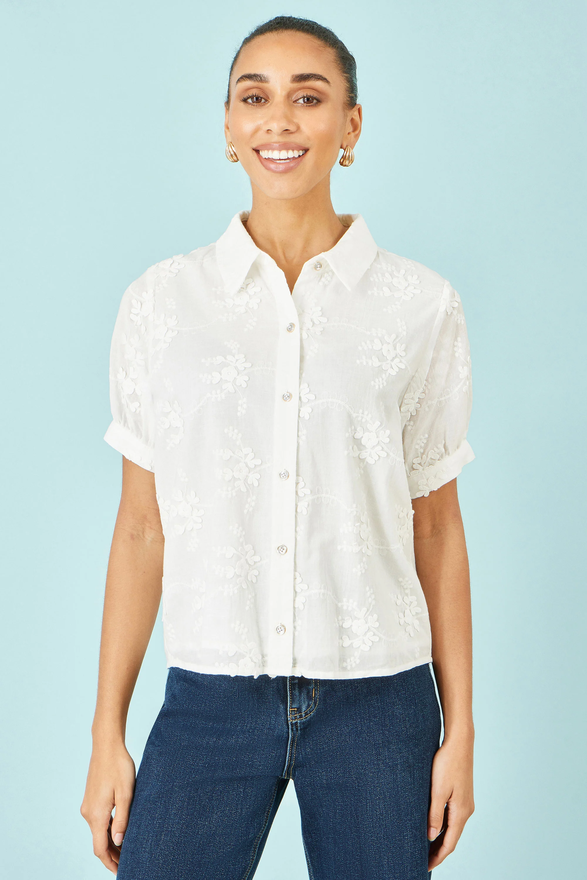 Yumi White Cotton Flower Applique Shirt - Image 5